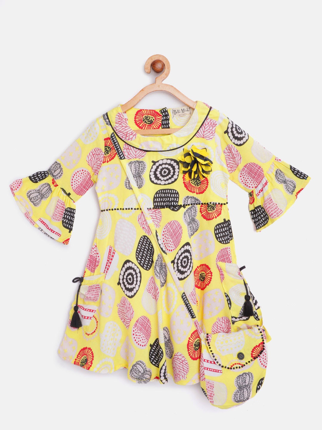 

Bella Moda Girls Yellow & Black Printed Fit & Flare Dress