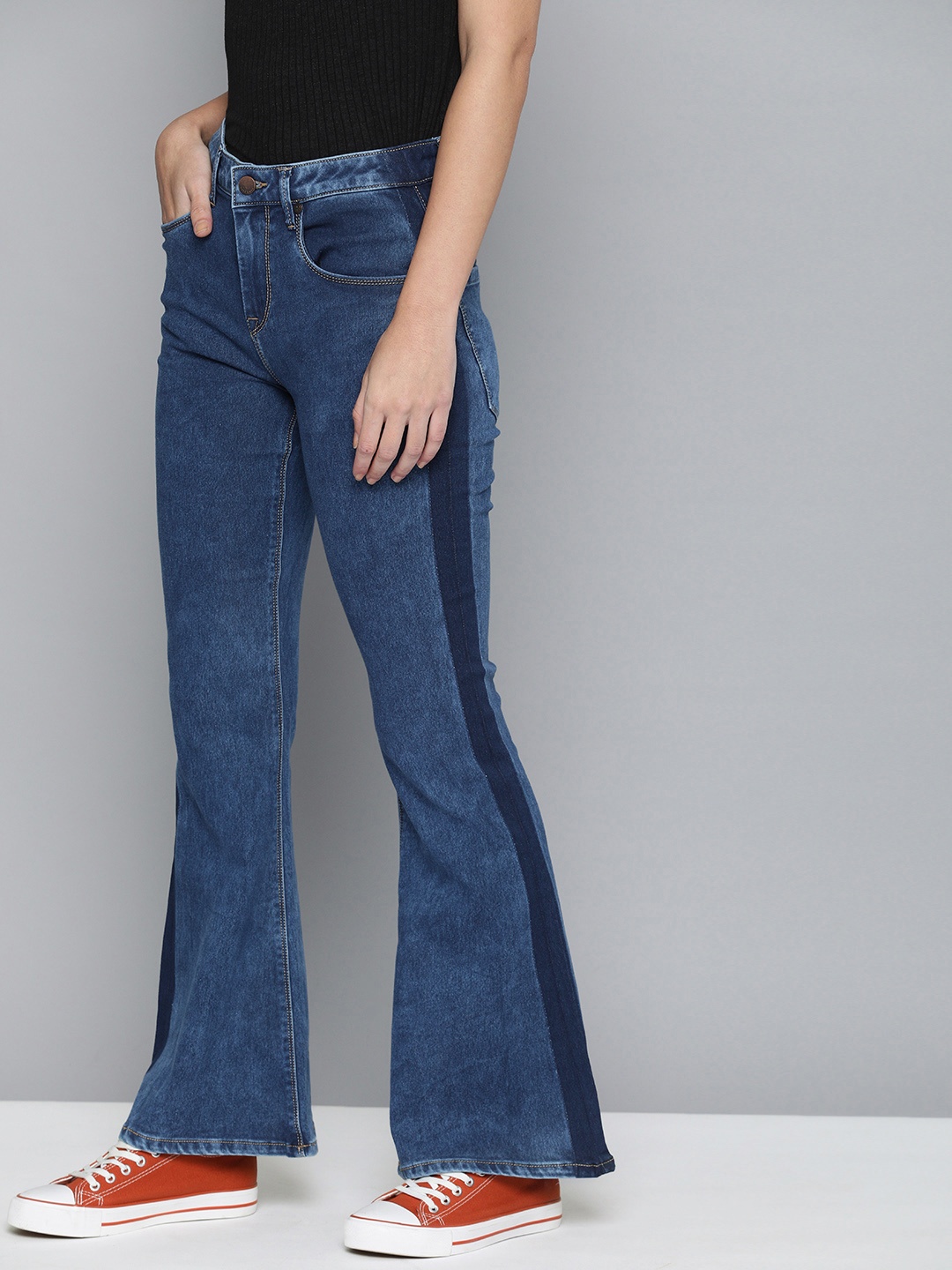 

HERE&NOW Women Blue Flared Light Fade Stretchable Jeans