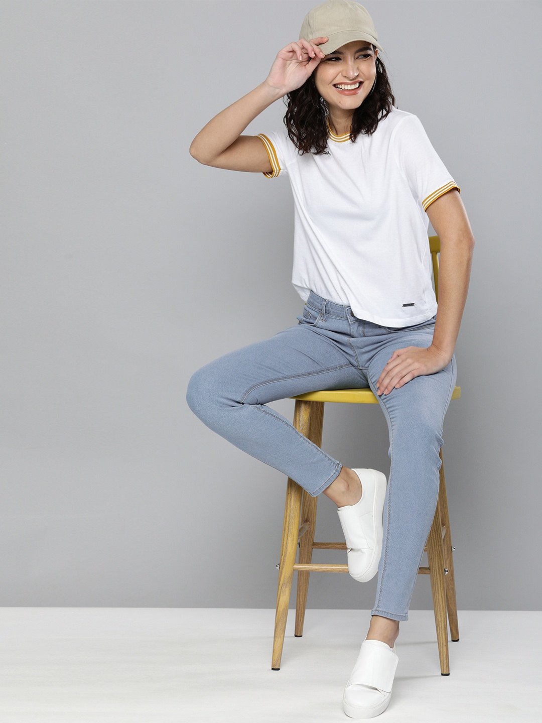 

HERE&NOW Women Blue Skinny Fit Stretchable Jeans