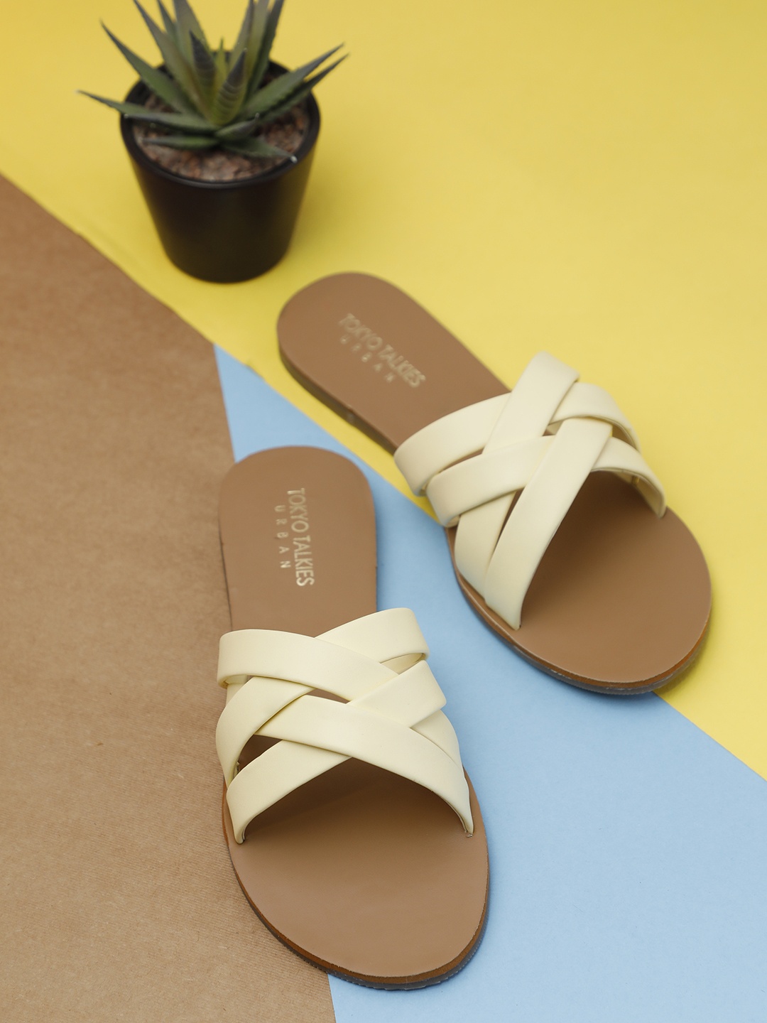 

Tokyo Talkies Women Off White Open Toe Flats