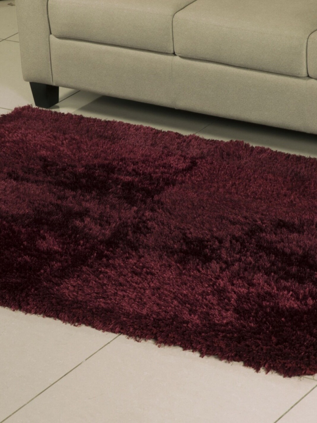 

Home Centre Maroon Solid Eyelash Shaggy Anti-Skid Tufted Carpet