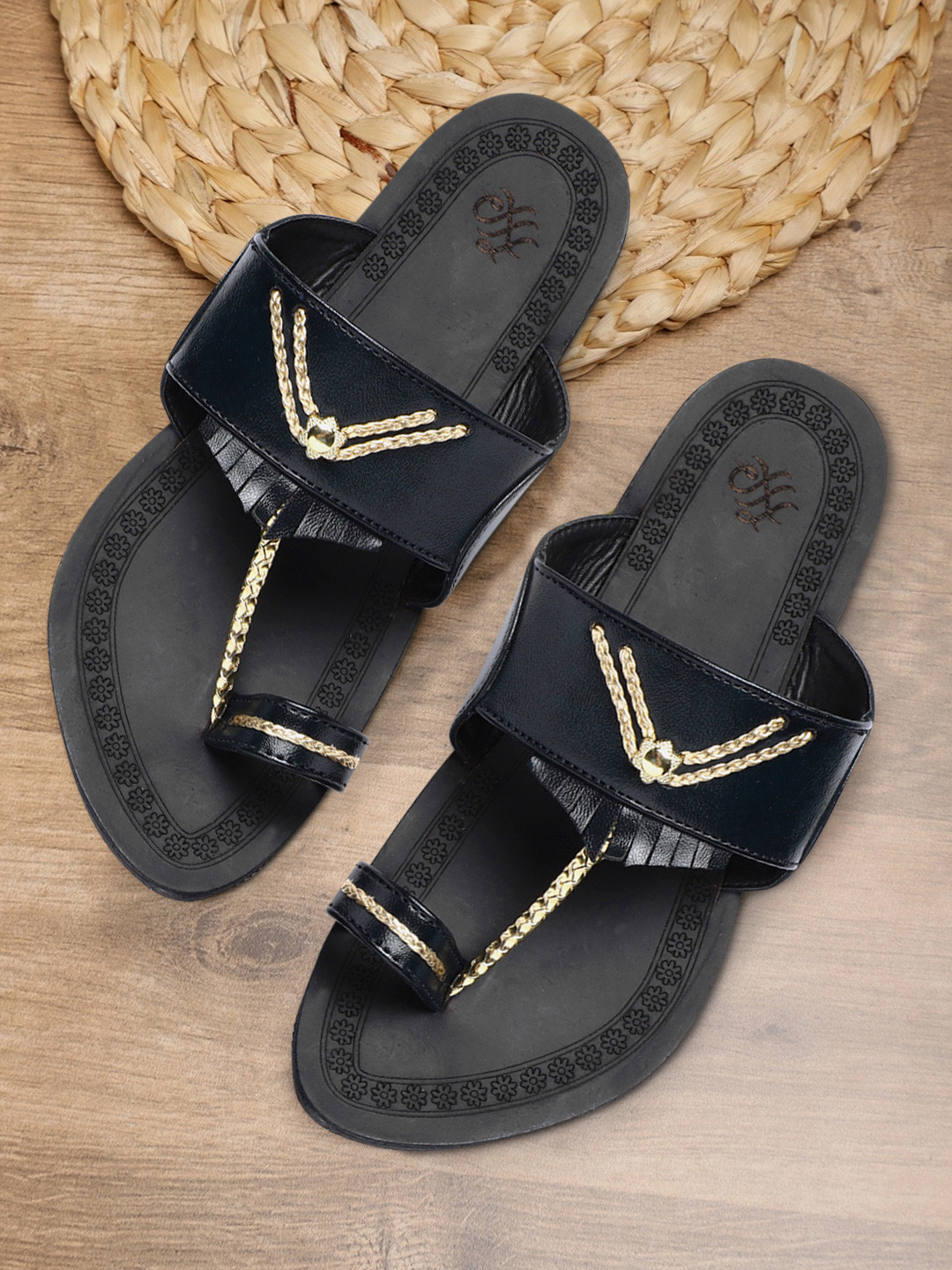 

House of Pataudi Men Navy Blue & Gold-Toned Braided Handcrafted Ethnic One-Toe Sandals
