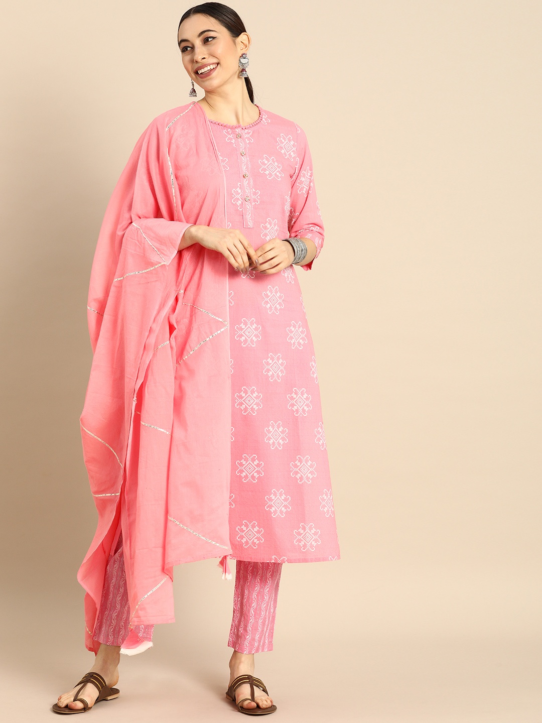 

Rajnandini Women Pink Floral Printed Pure Cotton Kurta with Trousers & With Dupatta