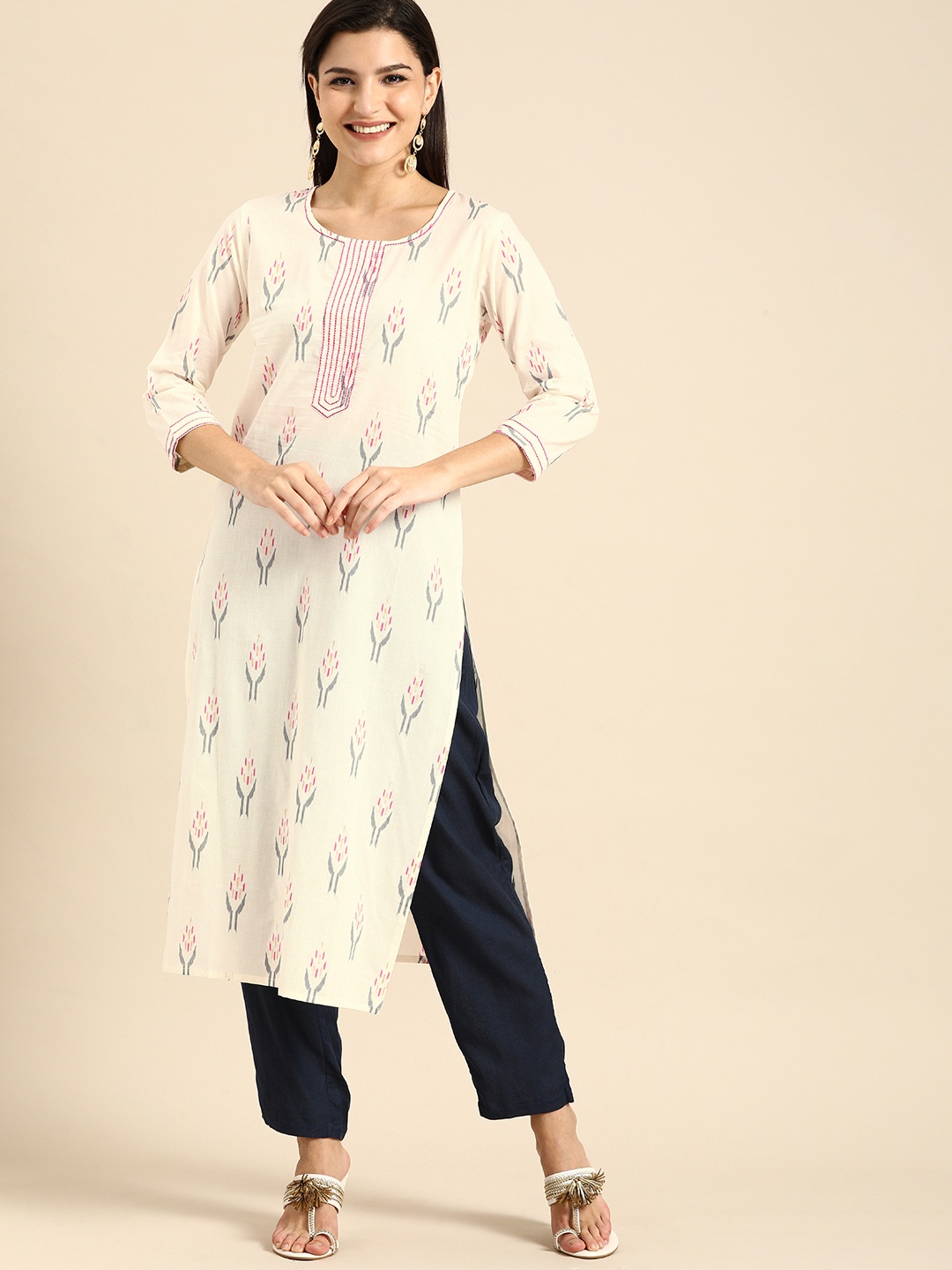 

Rajnandini Off White & Pink Floral Printed Thread Work Pure Cotton Thread Work Kurta