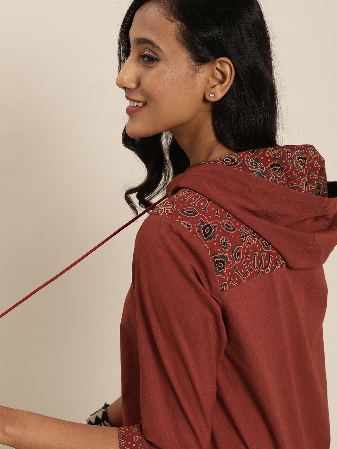 

Taavi Maroon Ajrakh Hand Block Print Pure Cotton Sustainable Kurti with a Hood