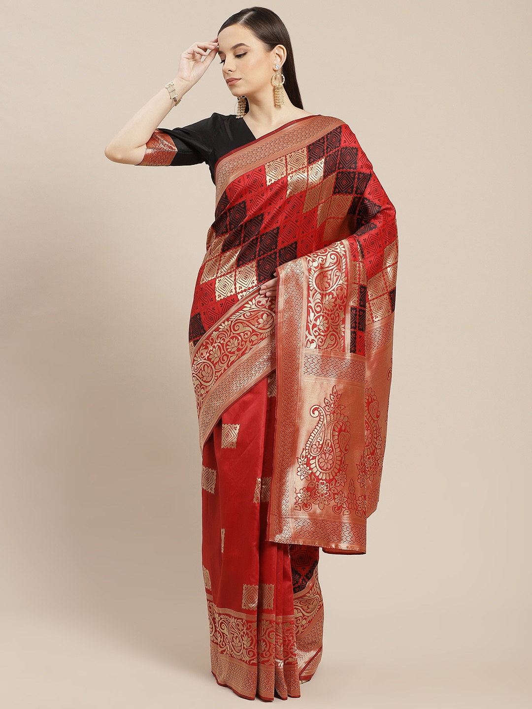 

SHUBHVASTRA Red & Black Banarasi Saree