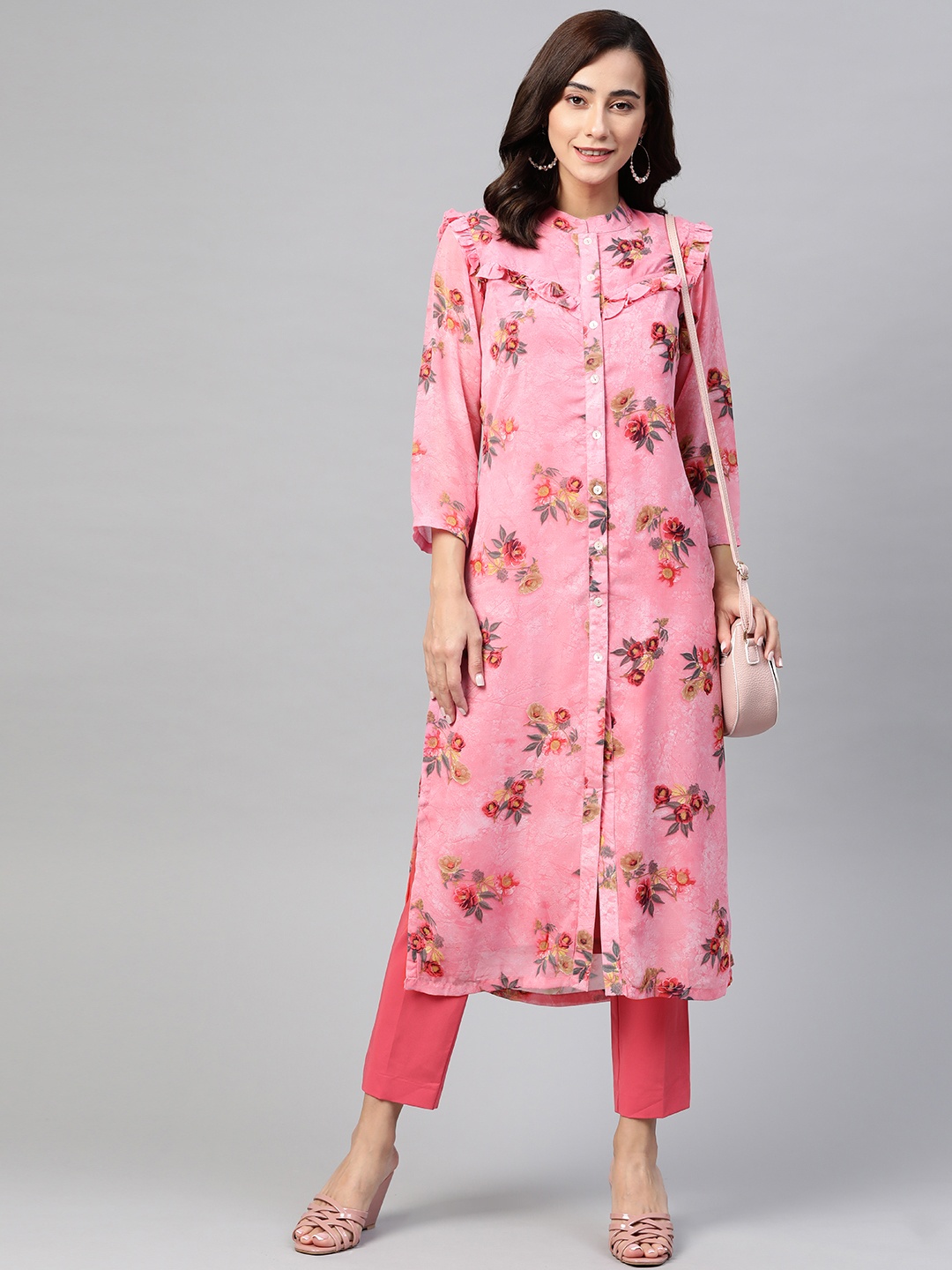 

Jompers Women Pink & Olive Green Floral Printed Frills Bows and Ruffles Straight Kurta