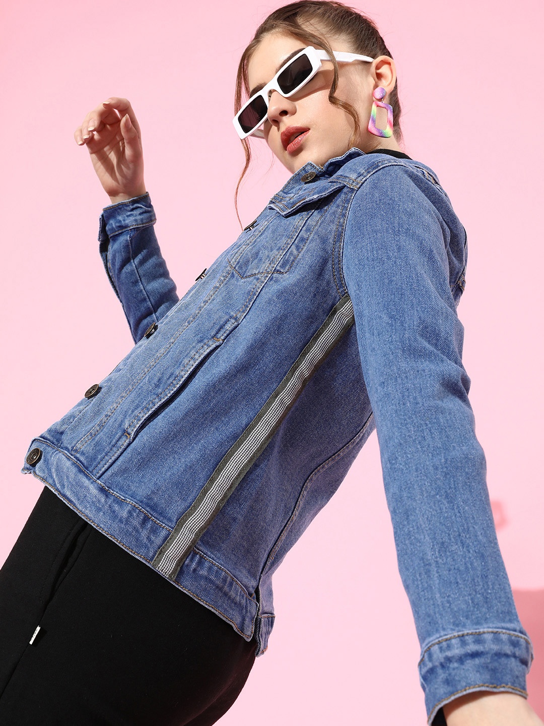

Roadster Woman Stunning Blue Solid Denim Trucker Jacket