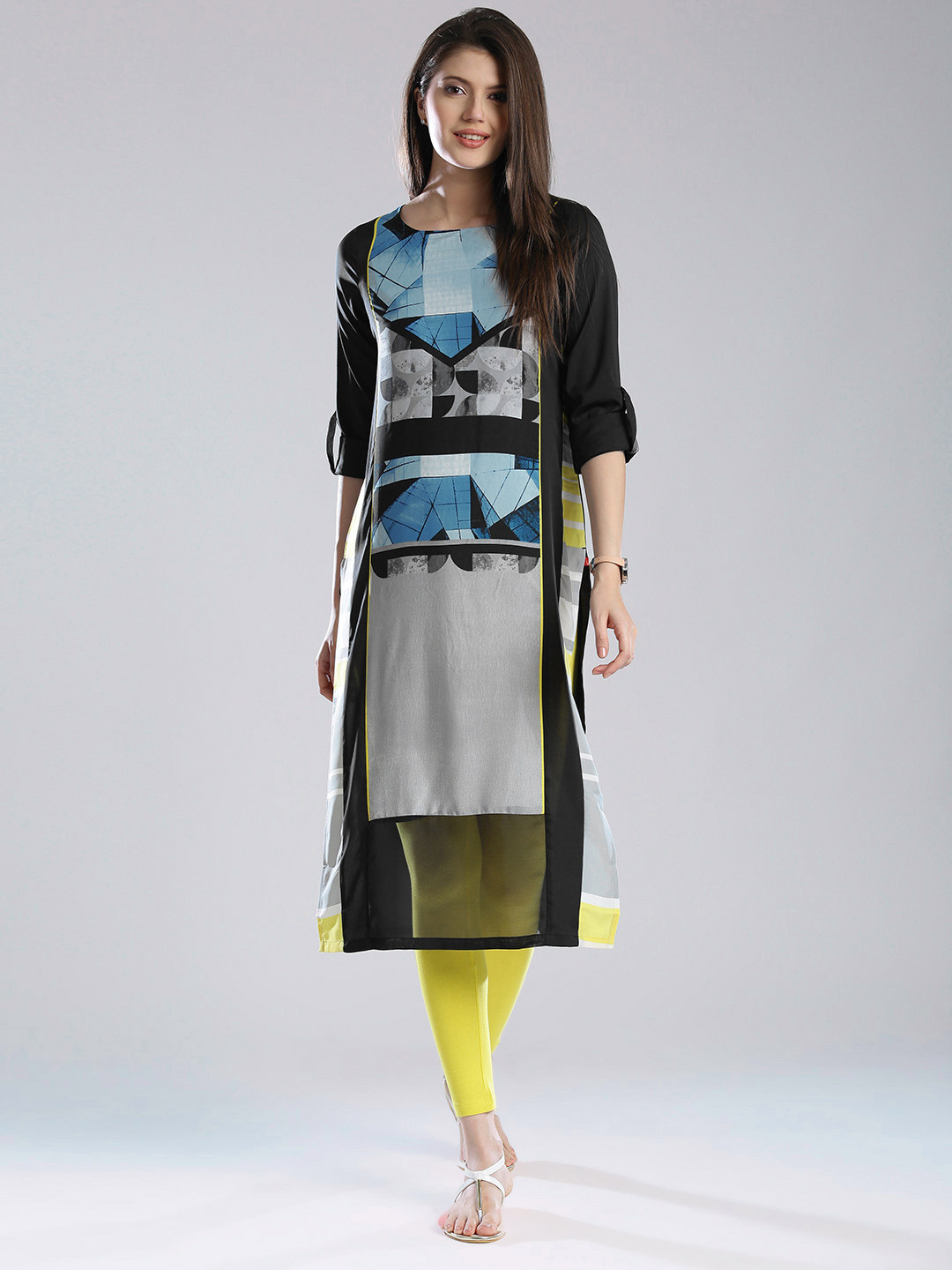 

W Women Light Grey & Black Printed Kurta