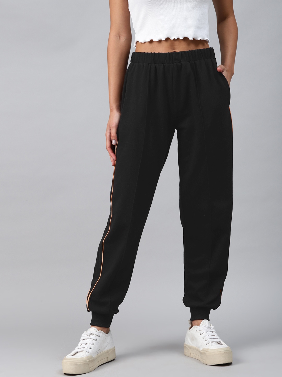 

Laabha Women Black Solid Joggers
