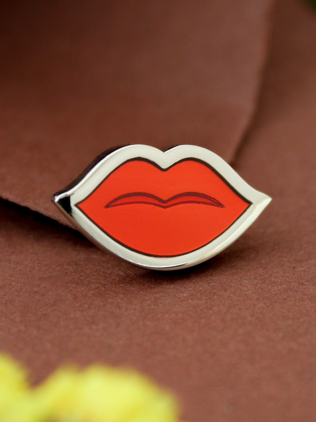 

Peluche Men The Casanova Lapel Pin, Red
