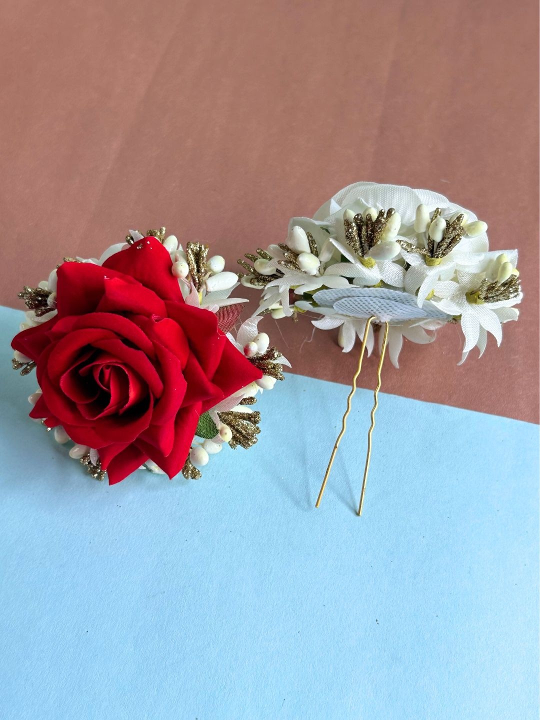 

LAIDA Set of 2 Jhuda Floral Hair Pins, Red