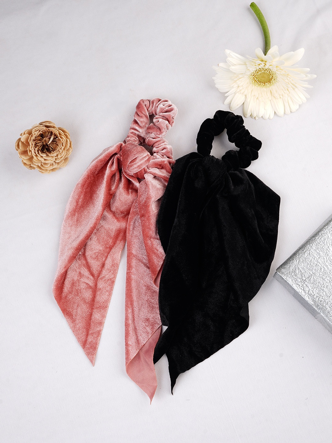 

LAIDA Set of 2 Velvet Handkerchief Style Scrunchies with Knot Detail, Pink