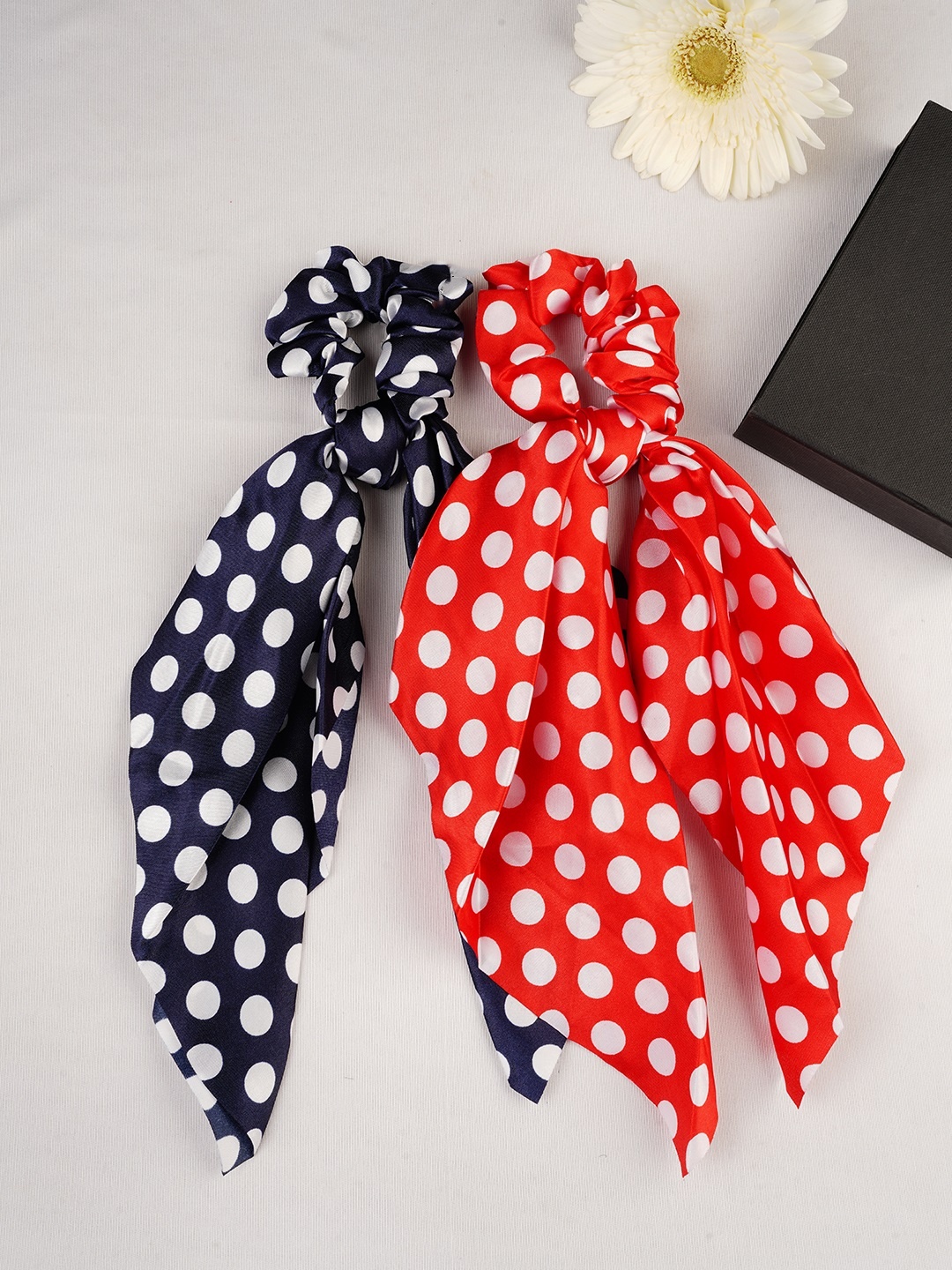 

LAIDA Set of 2 Polka Dots Printed Scrunchies With Knot Detail, Navy blue