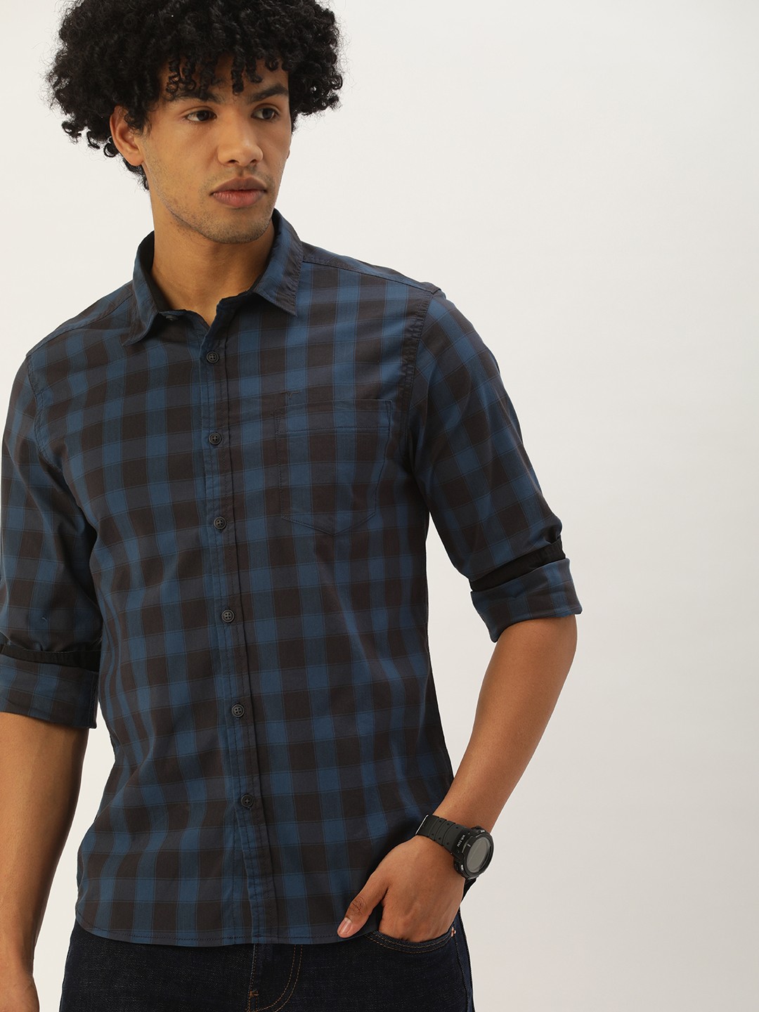 

Flying Machine Men Navy Blue & Black Slim Fit Checked Casual Shirt