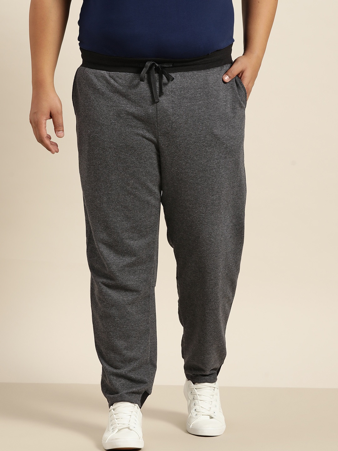 

Sztori Men Plus Size Charcoal Grey Solid Joggers