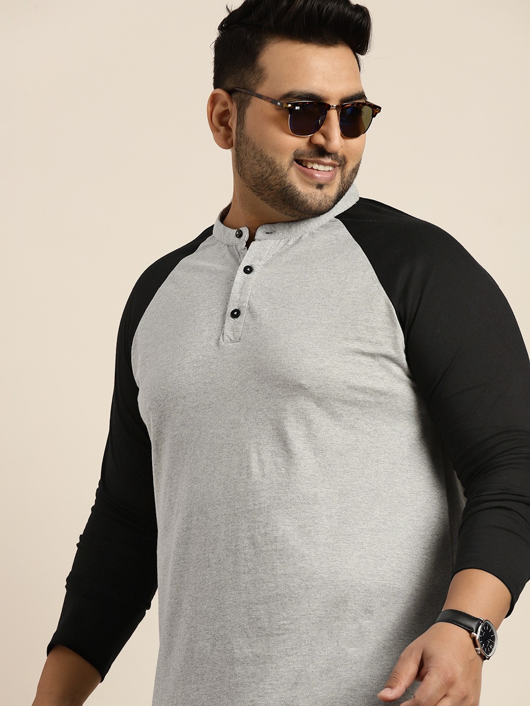 

Sztori Men Plus Size Grey Melange Henley Neck T-shirt