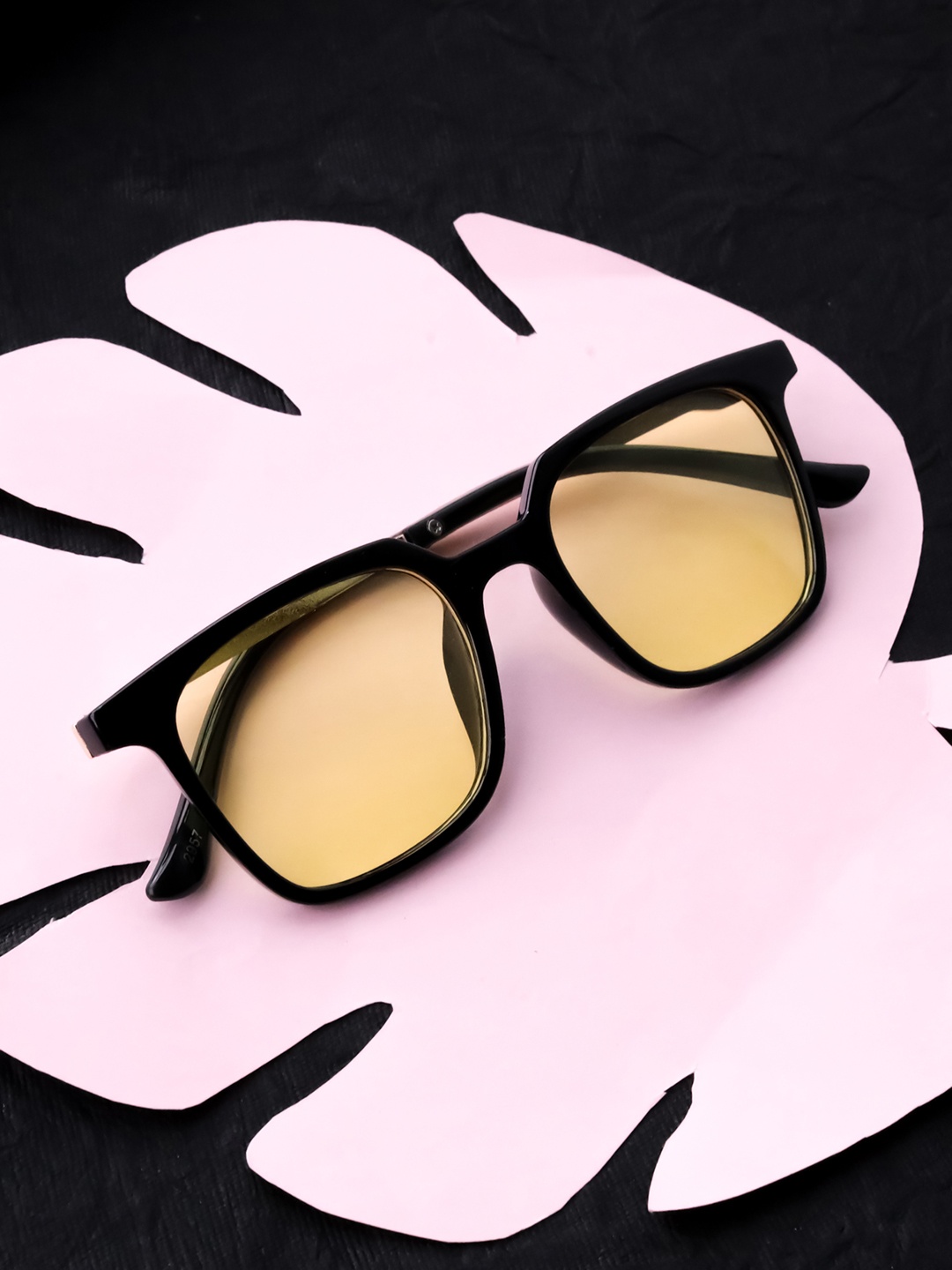 

Spiky Unisex Kids Yellow Lens & Black Square Sunglass - 2957_BLK_YLW