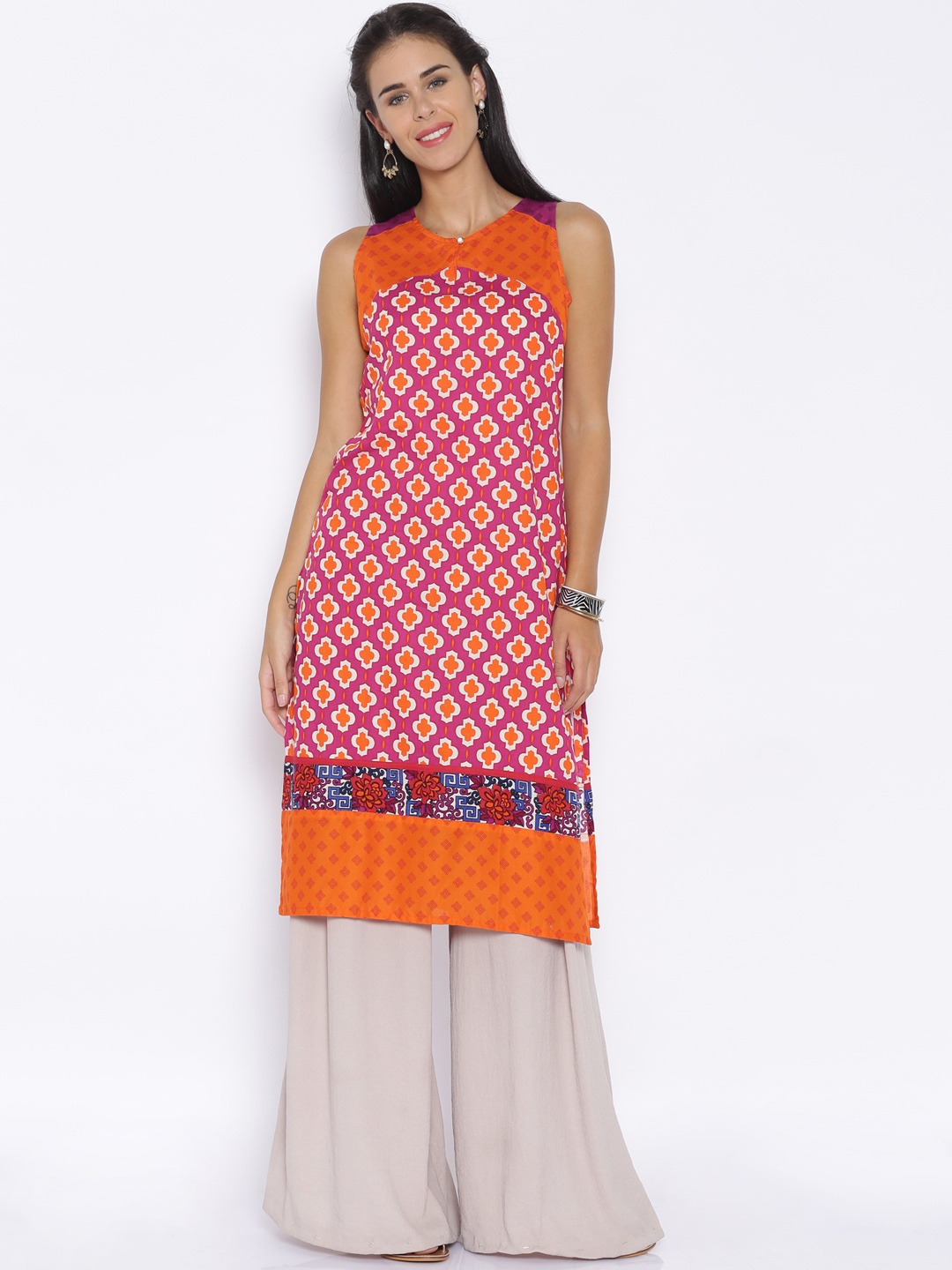 

Vishudh Women Magenta Printed Straight Kurta