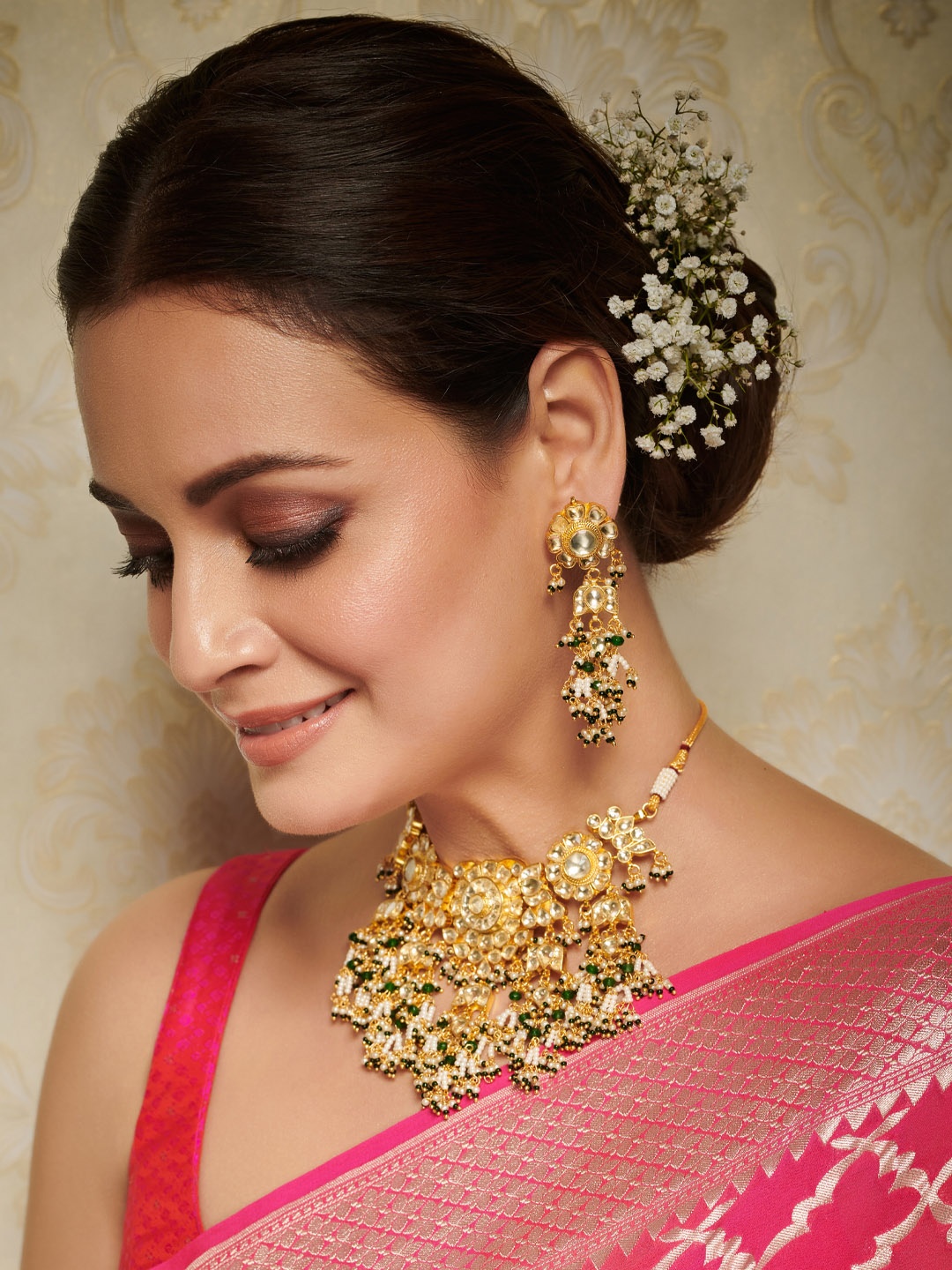 

Priyaasi Gold-Plated Green Kundan-Studded Handcrafted Jewellery Set