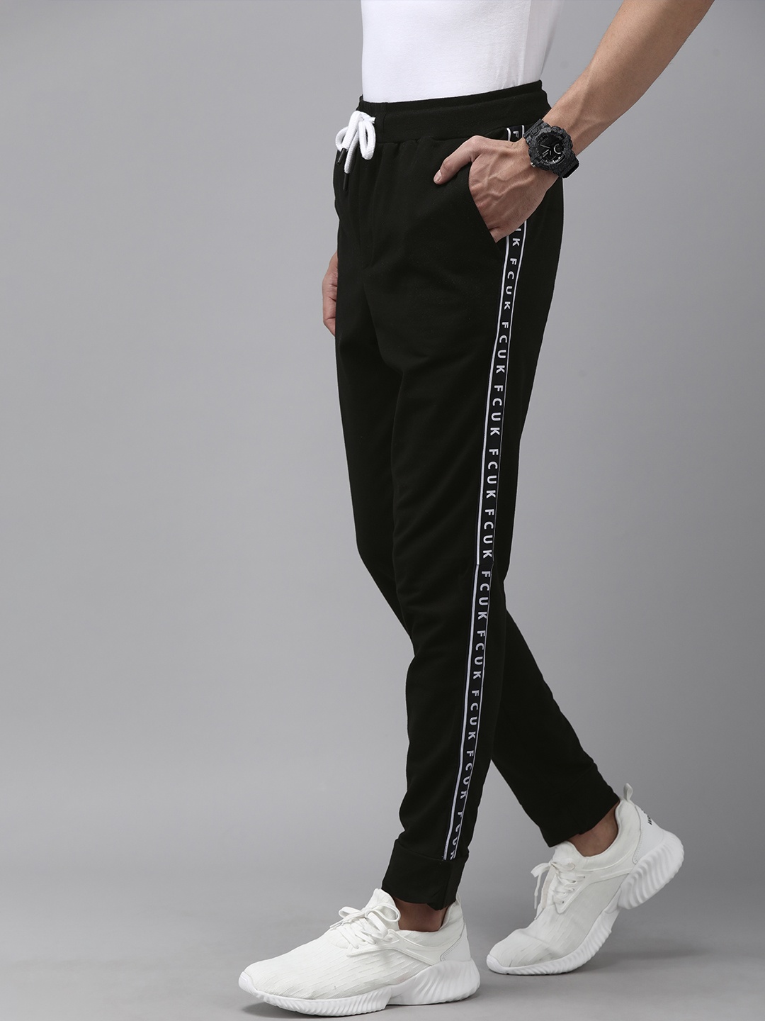 

French Connection Men Black & White Printed Slim Fit Jogger