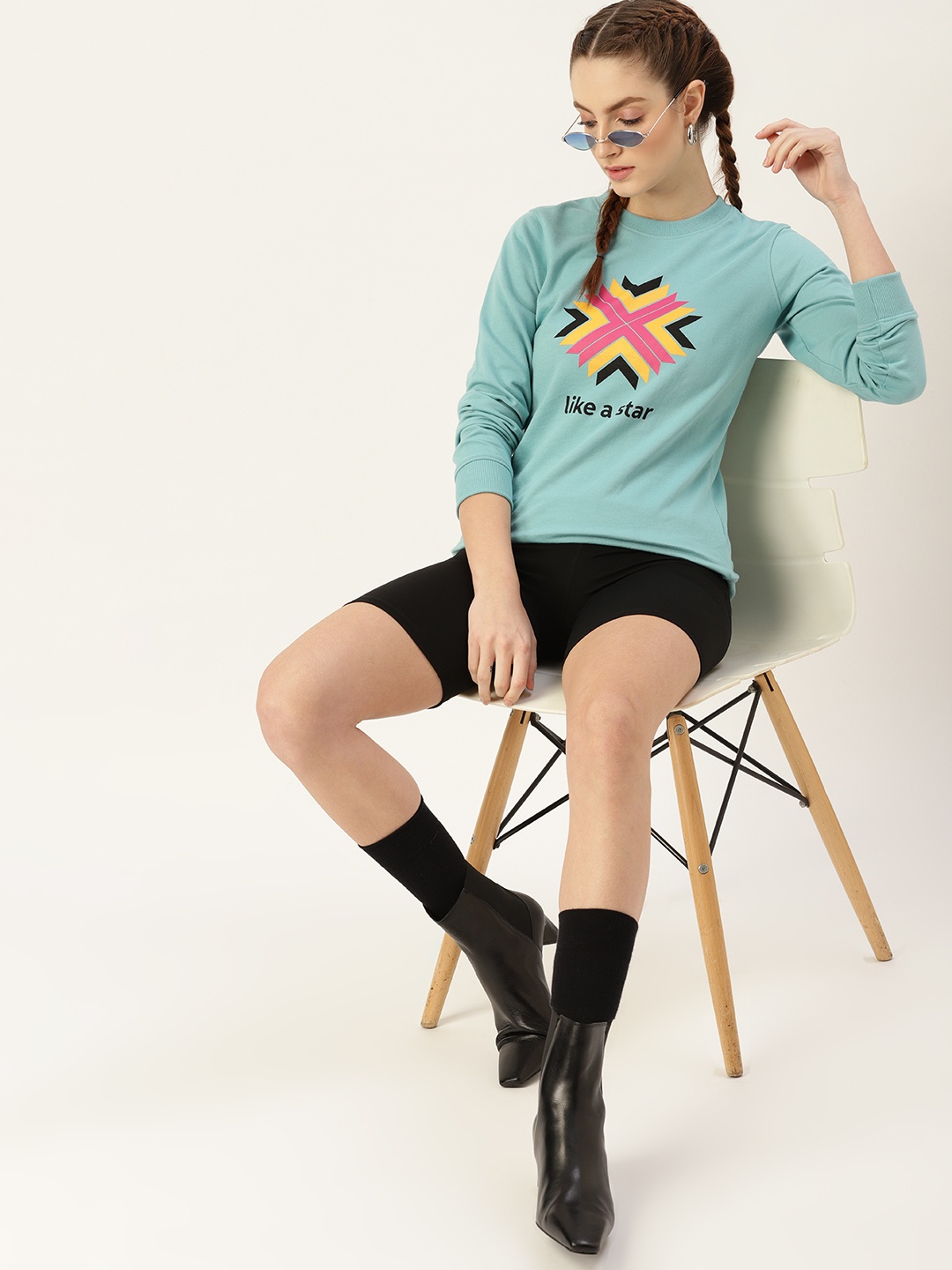 

DressBerry Women Blue & Pink Printed Sweatshirt