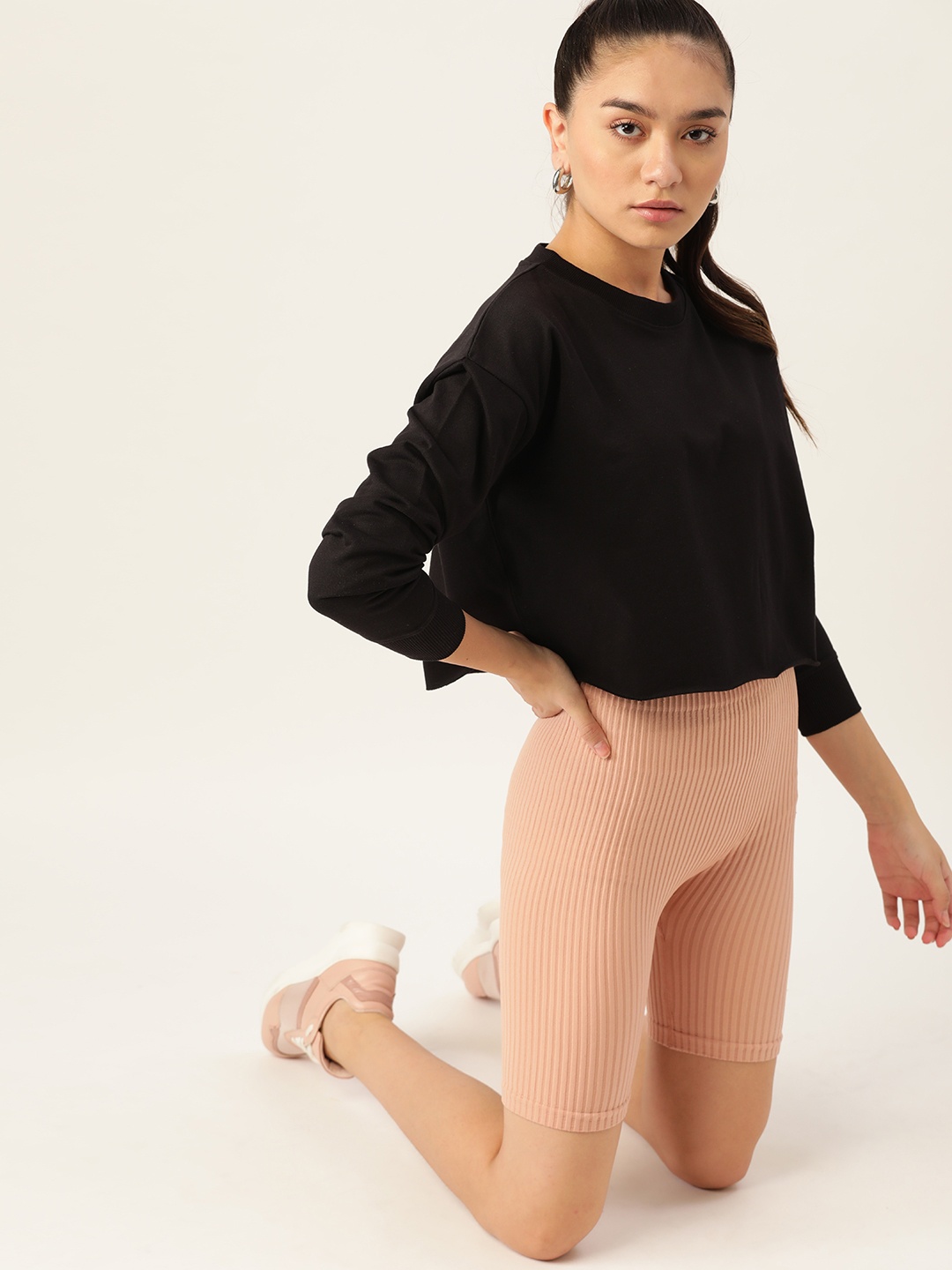 

DressBerry Women Black Sweatshirt