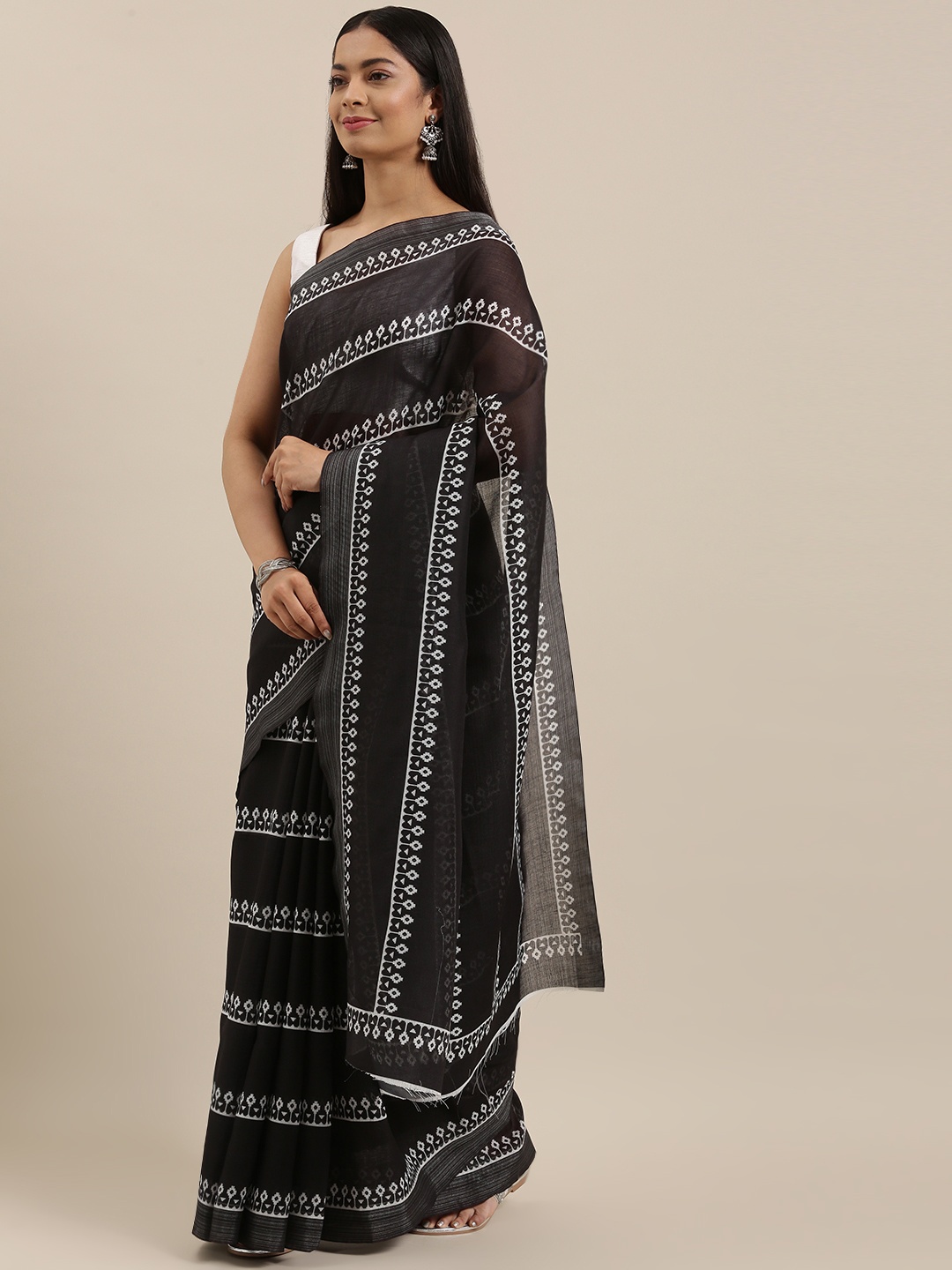 

cbazaar Black & White Ethnic Motifs Saree