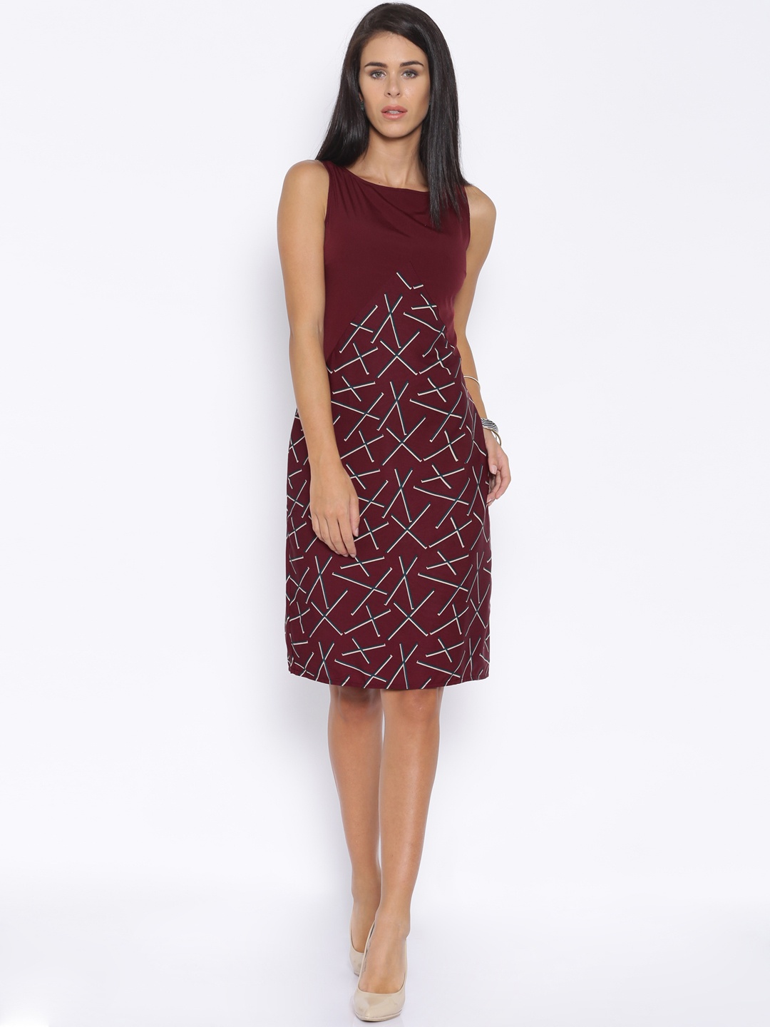 

Tokyo Talkies Women Maroon Printed Sheath dress