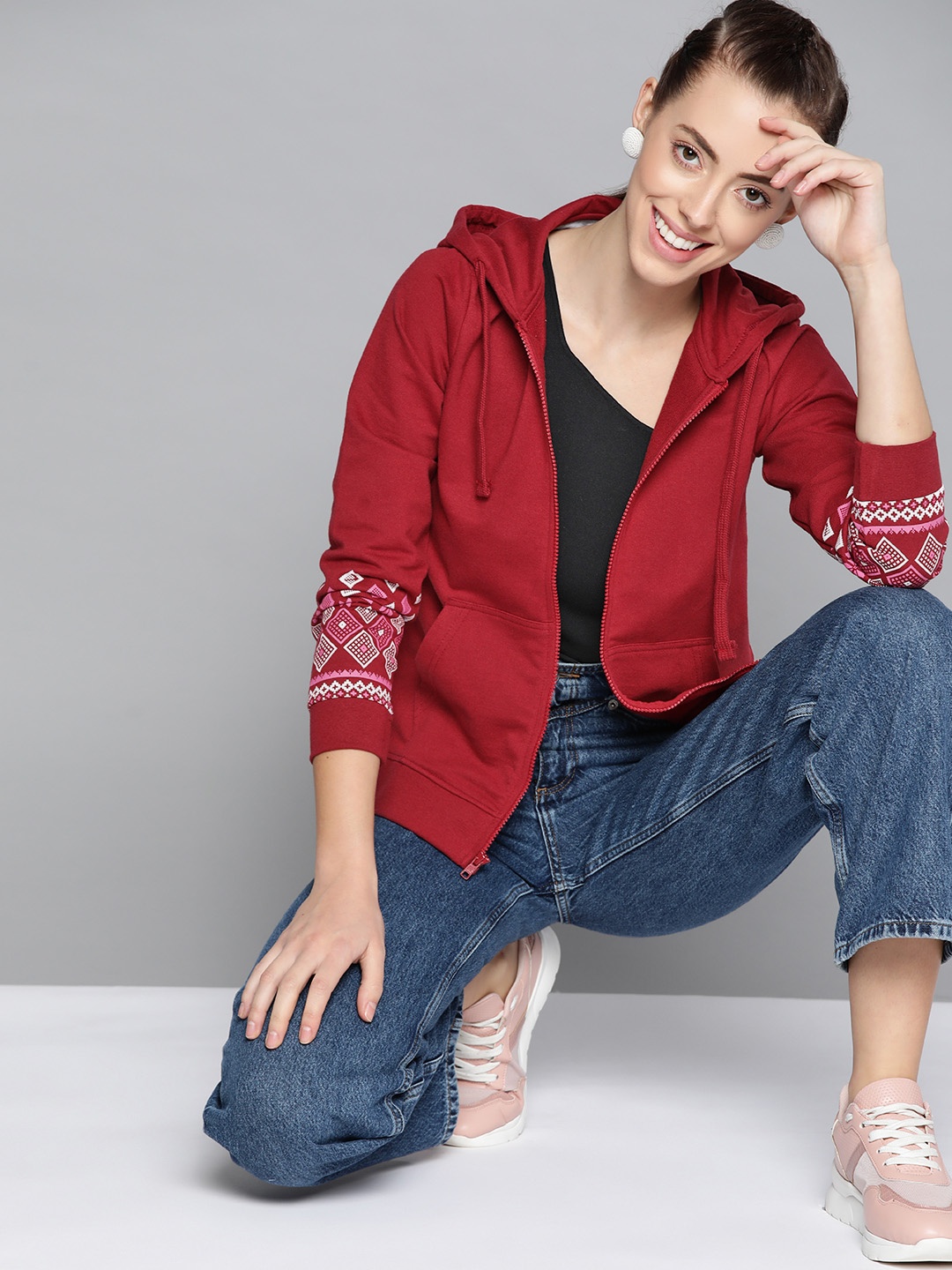 

HERE&NOW Women Maroon Solid Hooded Sweatshirt