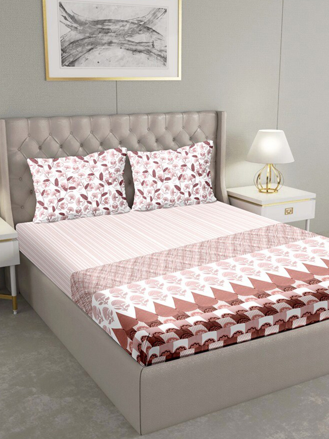 

BELLA CASA Maroon & White Geometric 180 TC King Bedsheet with 2 Pillow Covers