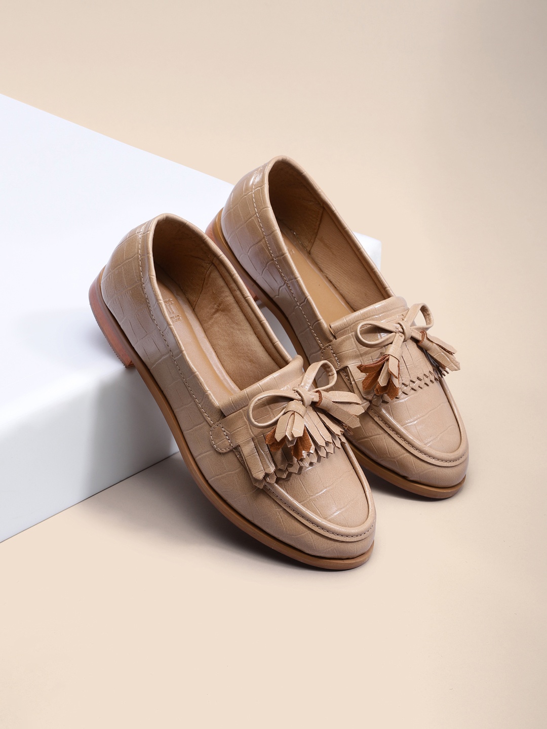 

her by invictus Women Beige Croc Textured Tasseled Loafers