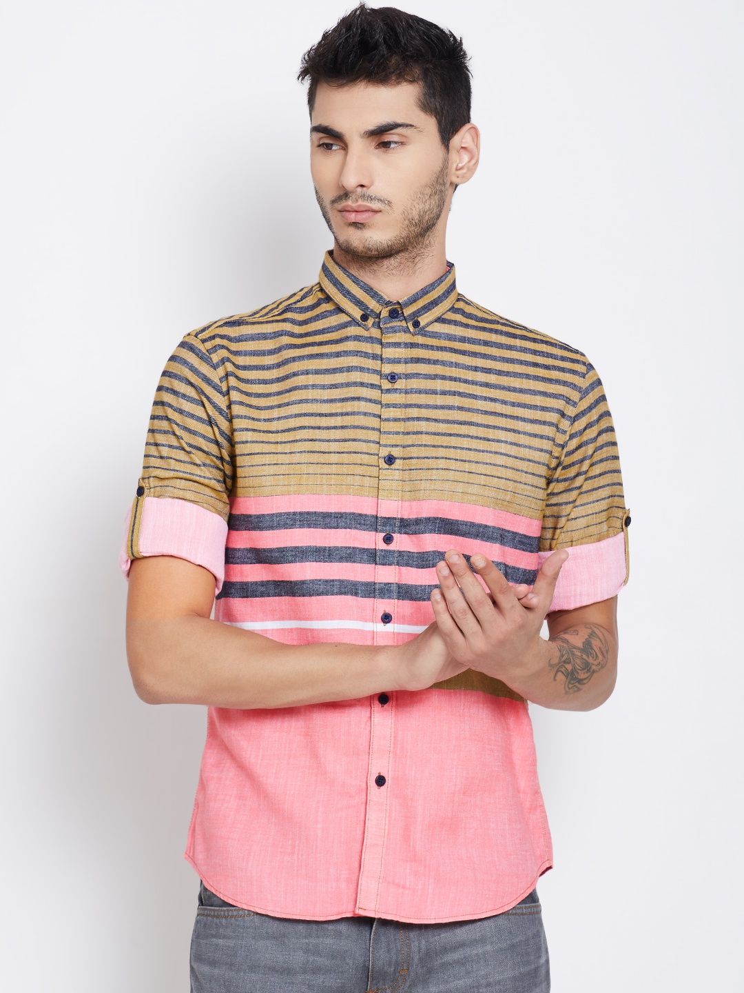 

HIGHLANDER Men Khaki & Pink Striped Casual Shirt