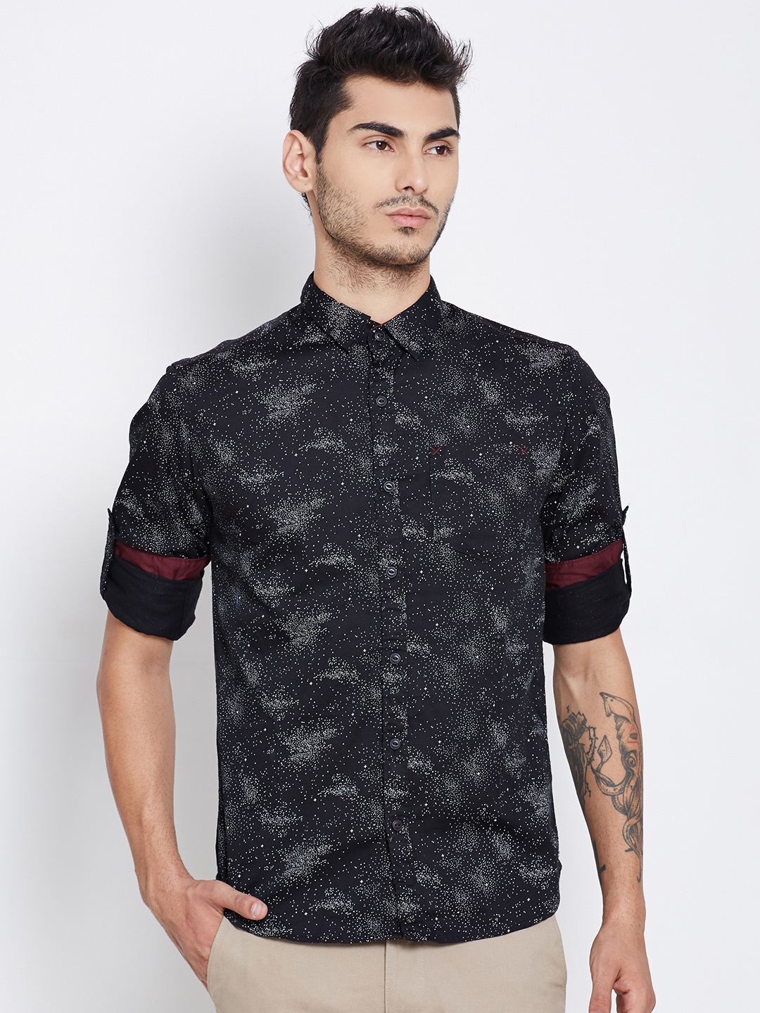 

LOCOMOTIVE Men Black Slim Fit Printed Casual Shirt