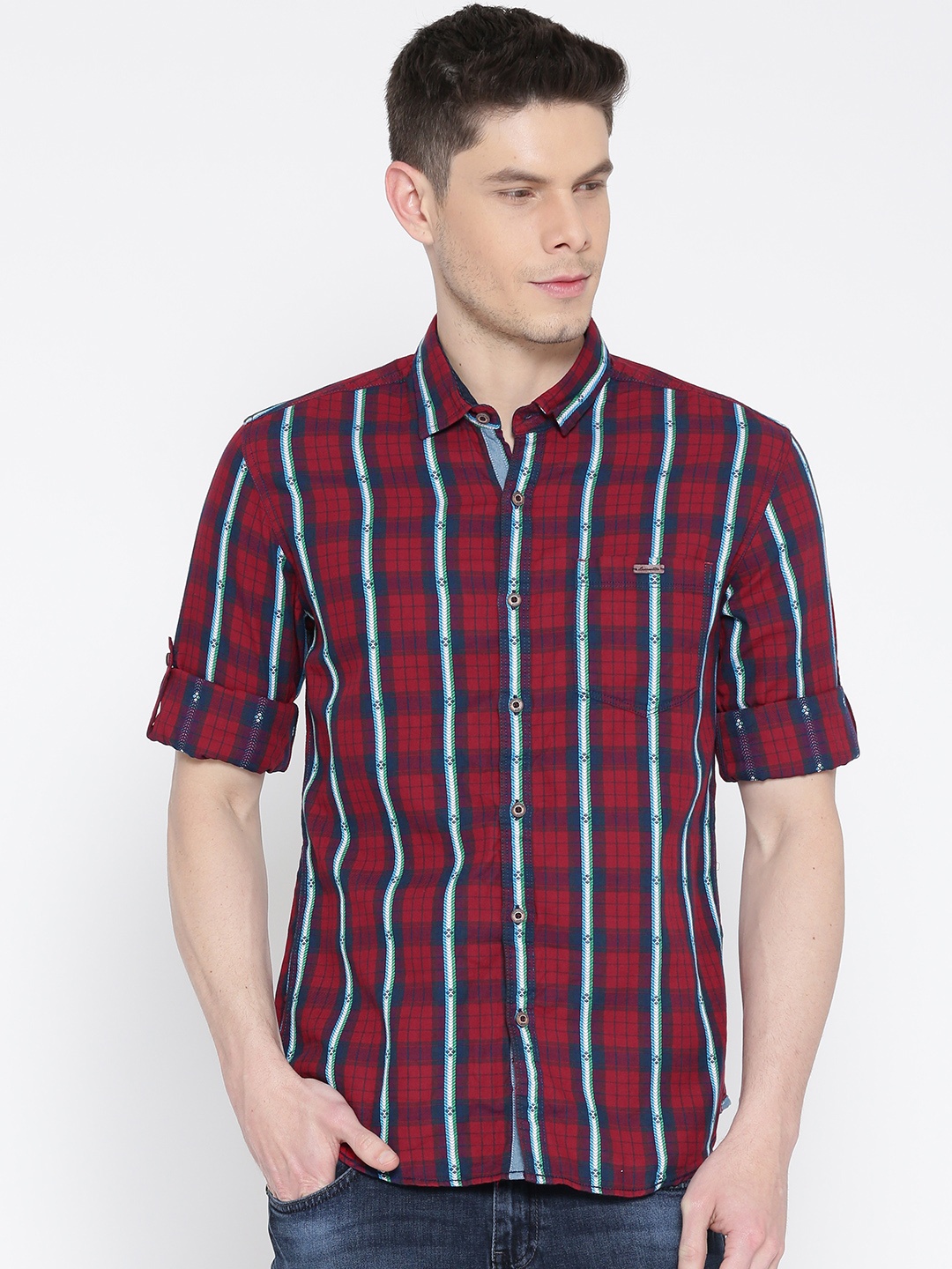 

LOCOMOTIVE Men Red Regular Fit Checked Casual Shirt
