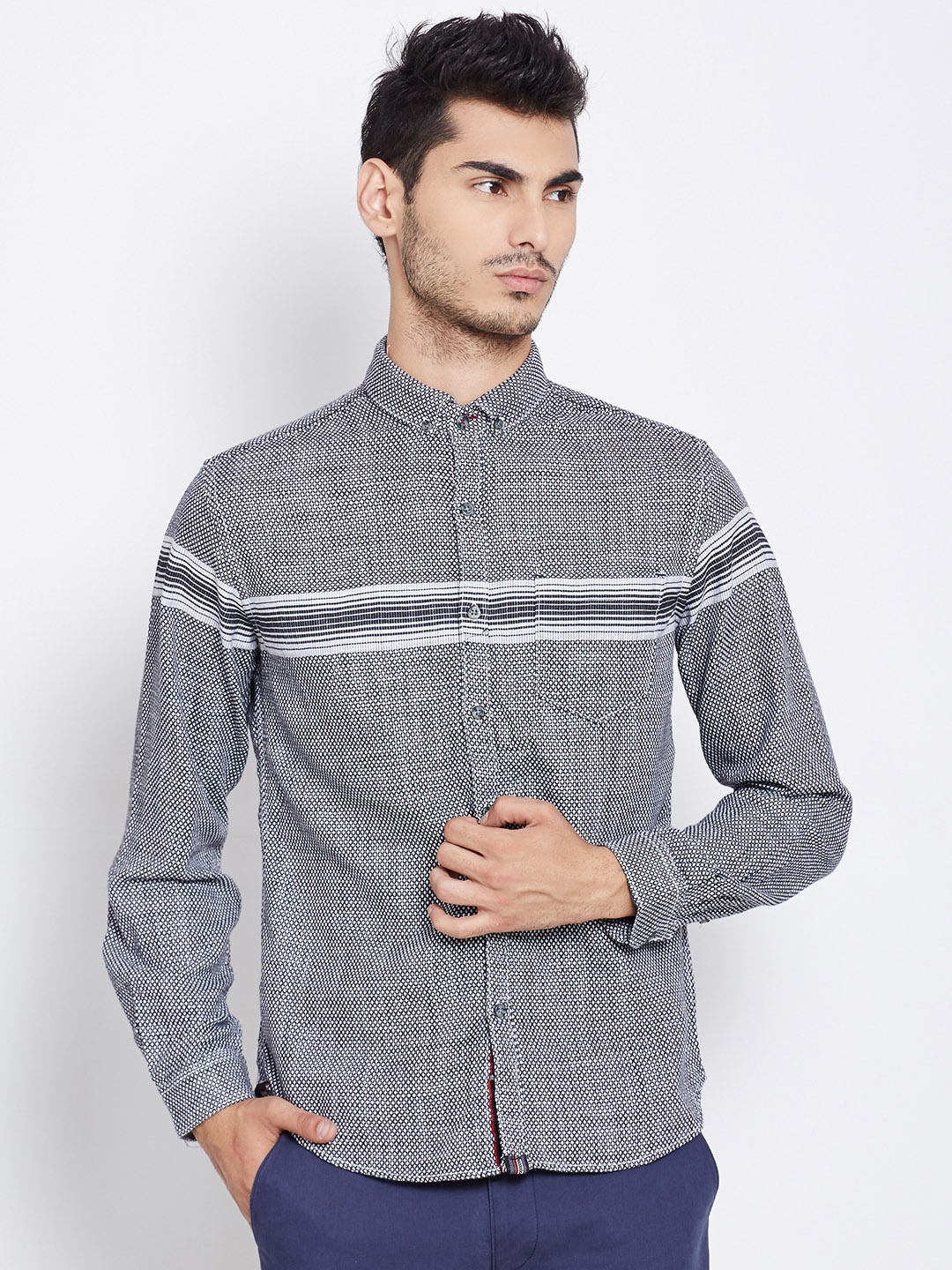 

LOCOMOTIVE Men Black & White Self-Design Casual Shirt