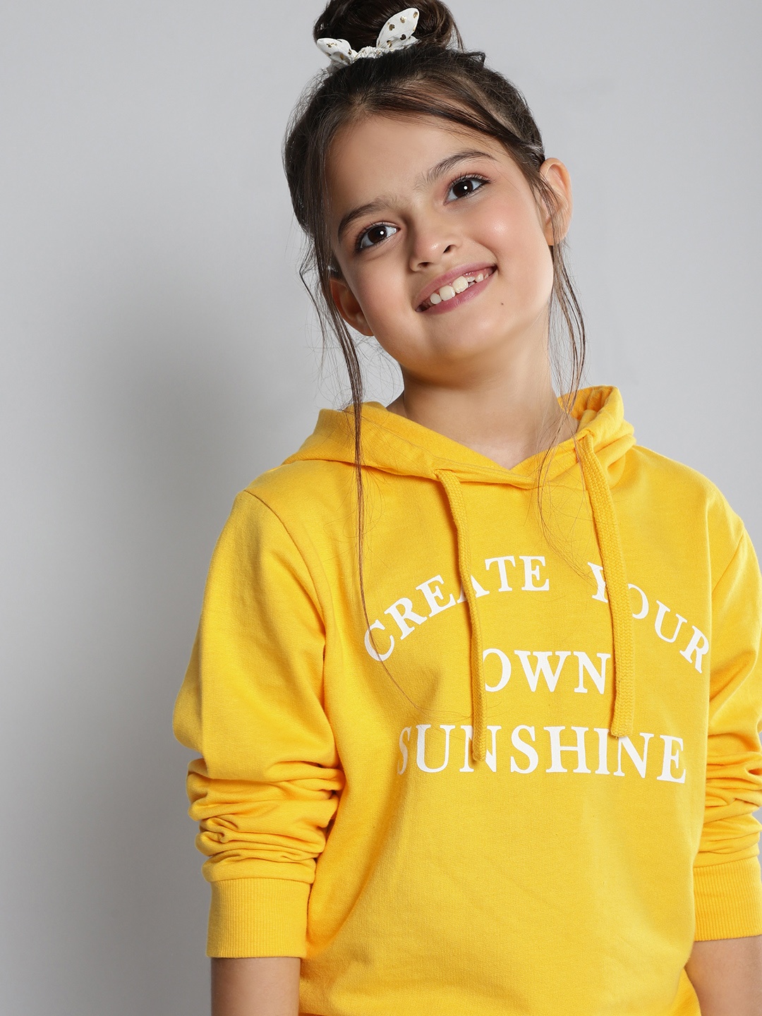 

HERE&NOW Girls Yellow Printed Hooded Pure Cotton Sweatshirt