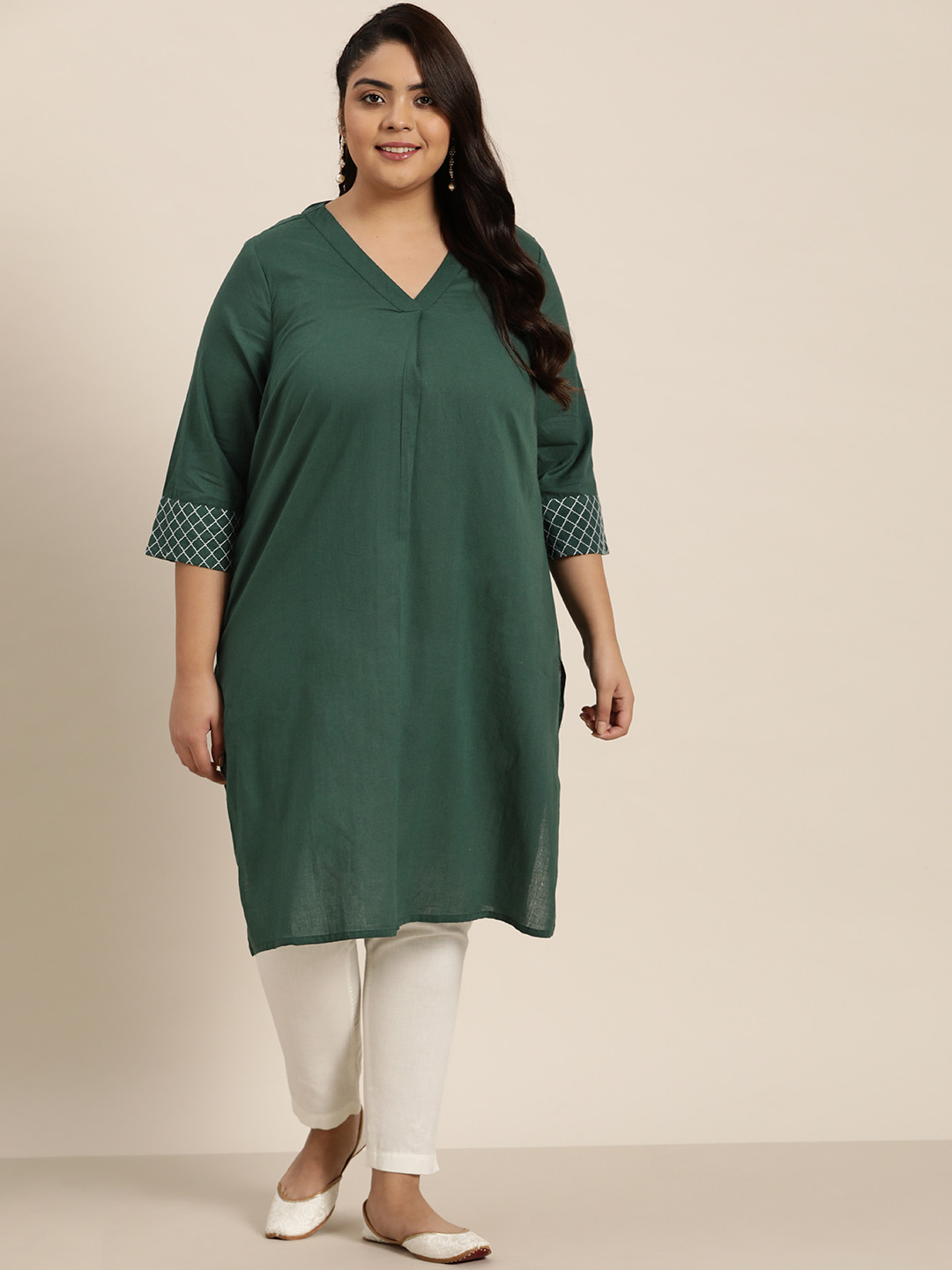 

Sztori Plus Size Women Green Thread Work Kurta