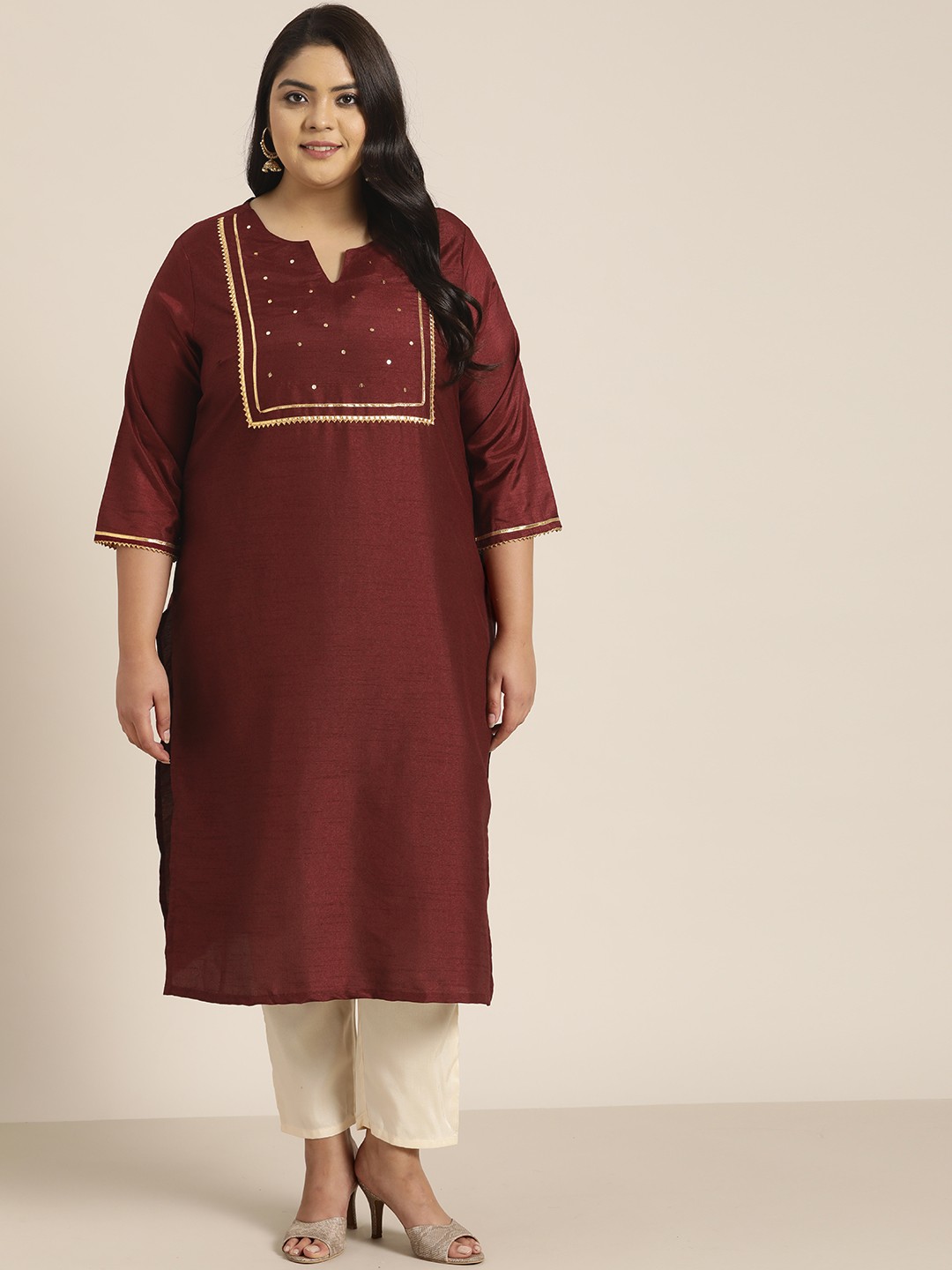 

Sztori Plus Size Women Maroon & Golden Geometric Yoke Design Gotta Patti Kurta