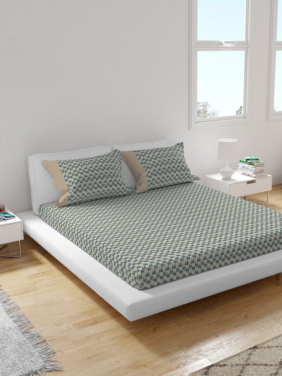 

Himeya Beige & Grey 400 TC King Sustainable Bedsheet with 2 Pillow Covers