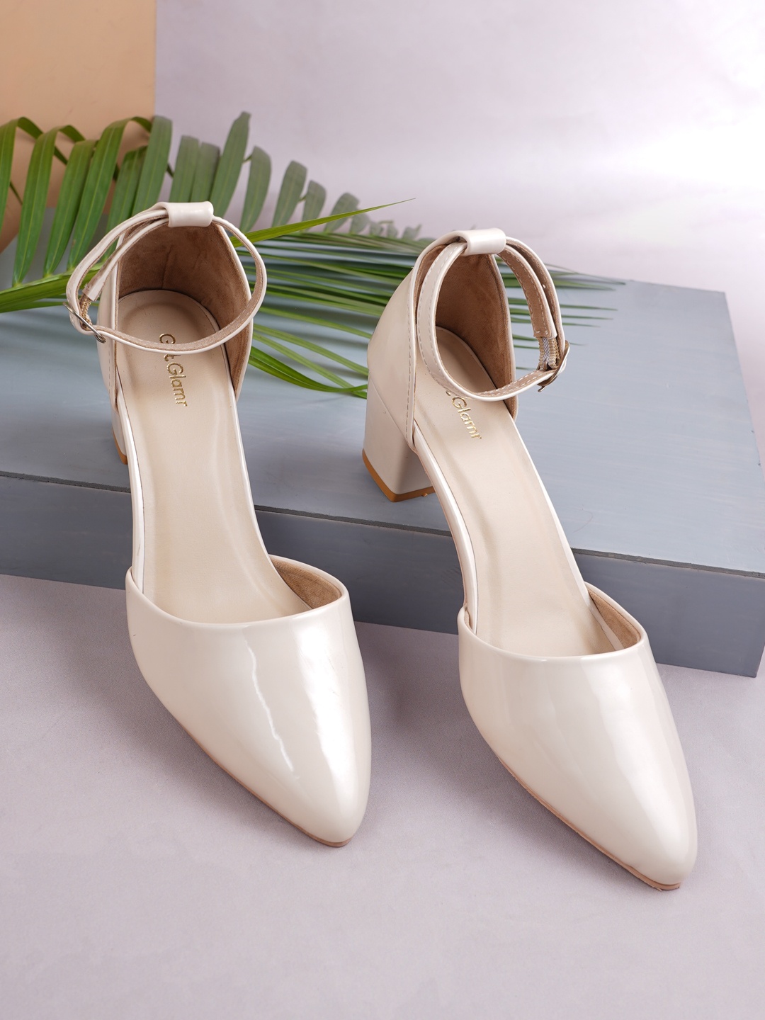 

Get Glamr Beige Ankle-Loop Block Sandals With Buckles
