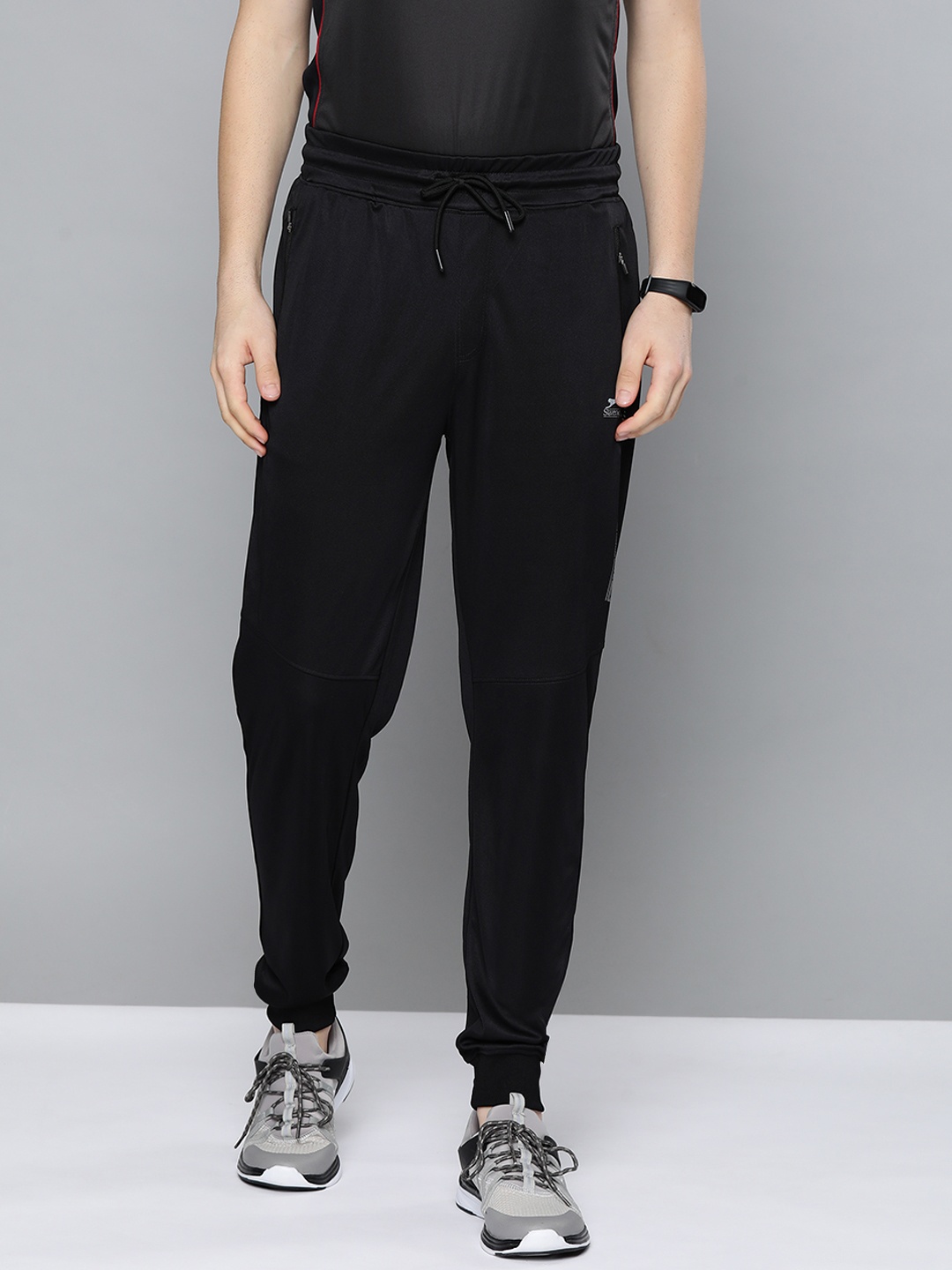 

Slazenger Men Black Solid Joggers