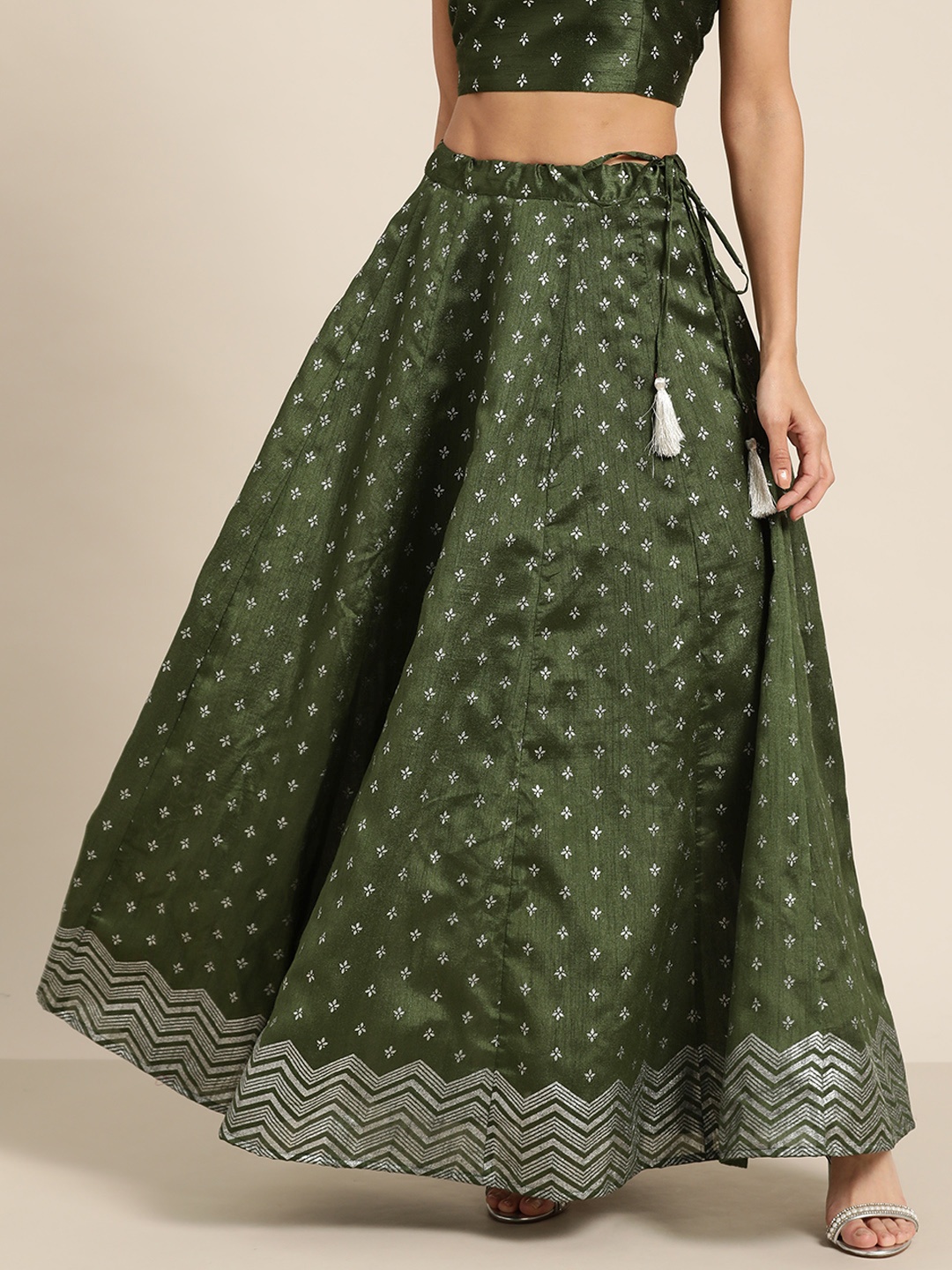 

Shae by SASSAFRAS Women Green Foil Print A-Line Skirt