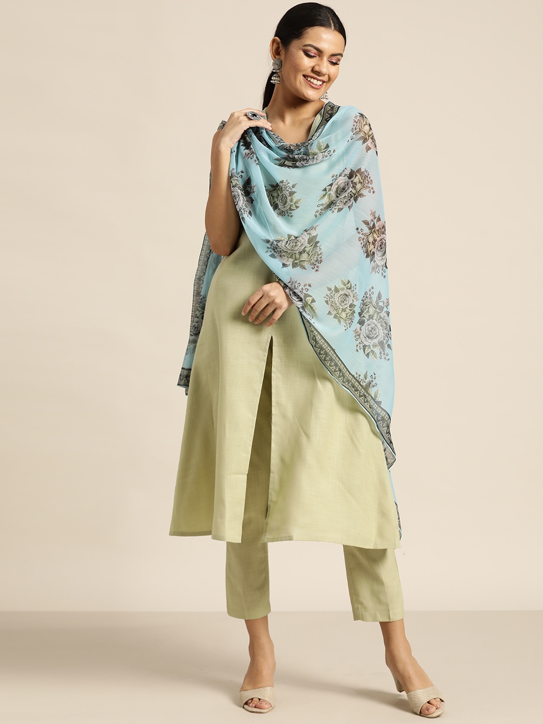 

Shae by SASSAFRAS Women Green Kurta with Trousers & Dupatta