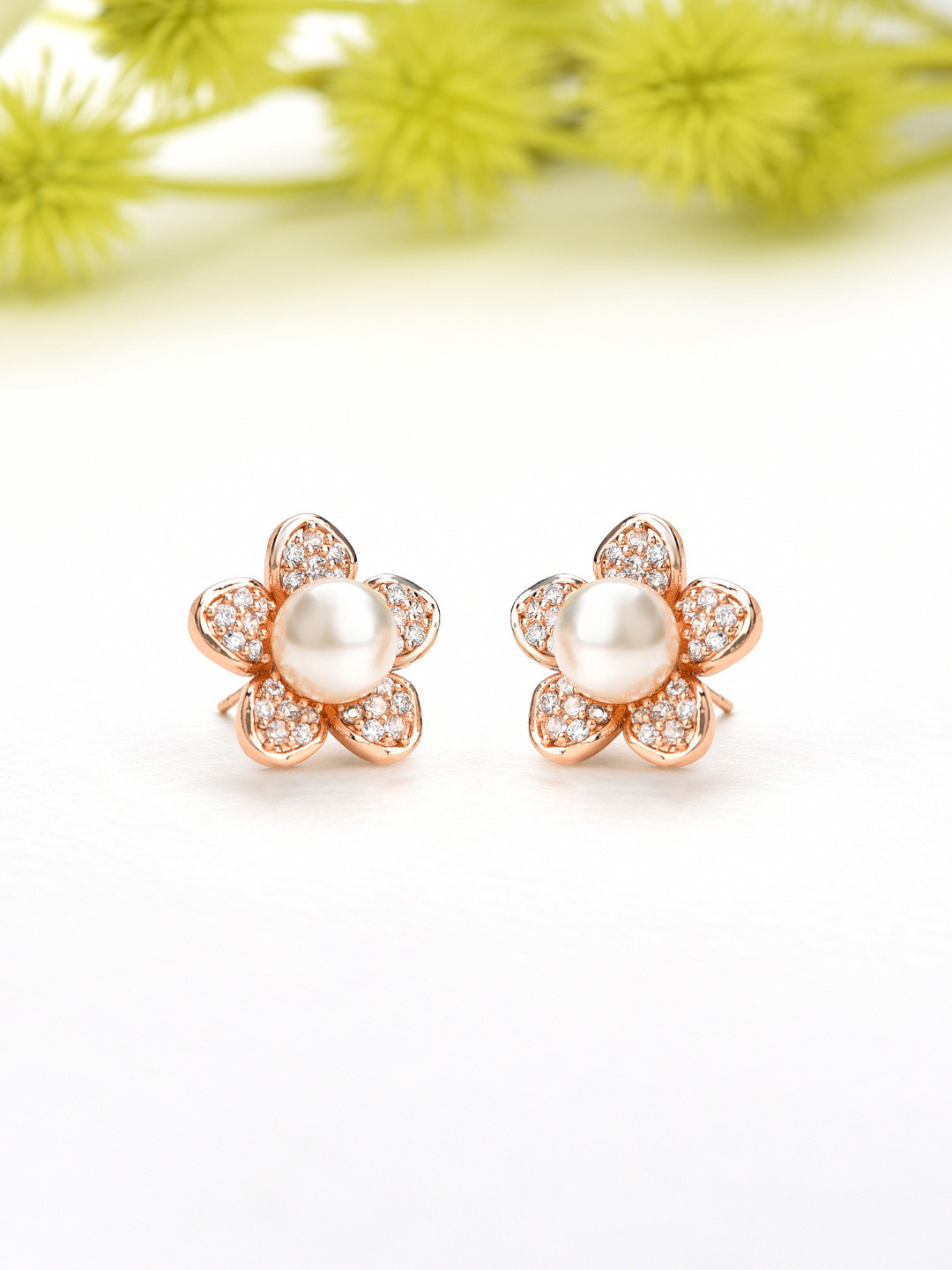

AMI Rose Gold Contemporary Studs Earrings