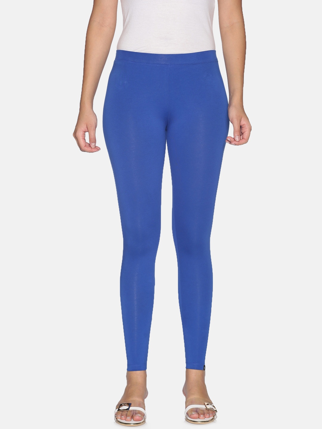 

TWIN BIRDS Women Blue Solid Tailored-Fit Ankle-Length Leggings