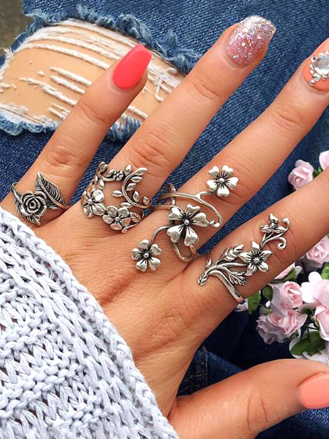 

Yellow Chimes Set Of 4 Oxidised Silver-Plated Bohemian Style Finger Rings
