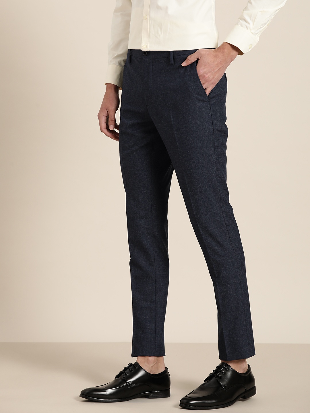 

INVICTUS Men Navy Blue Slim Fit Trousers
