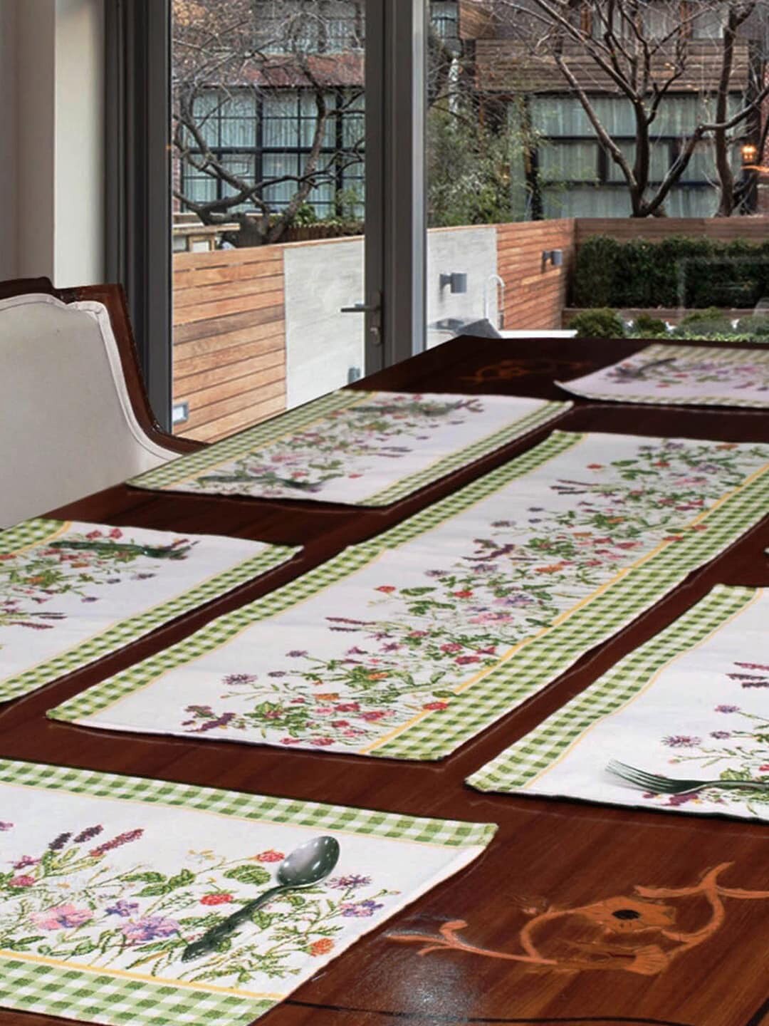 

AVI Living Set Of 7 Green & Pink Floral Jaquard Woven Table Placement & Runner Set