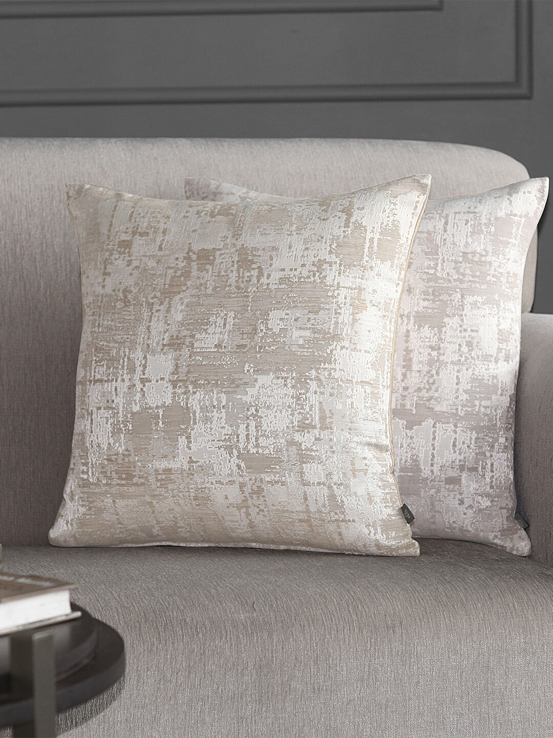 

GM Set Of 2 Off White Abstract Square Cushion Covers